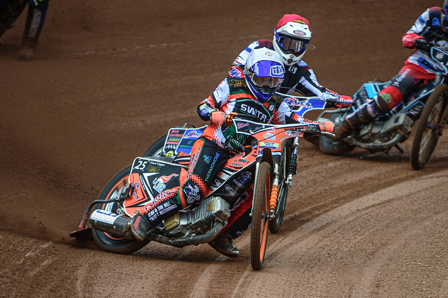 MANCHESTER, UK. APR 15TH   Ben Trigger  (White) leads Archie Freeman  (Red) during the National Development League match between Belle Vue Colts and Plymouth Centurions at the National Speedway Stadium, Manchester on Friday 15th April 2022. (Credit: Ian Charles | MI News)