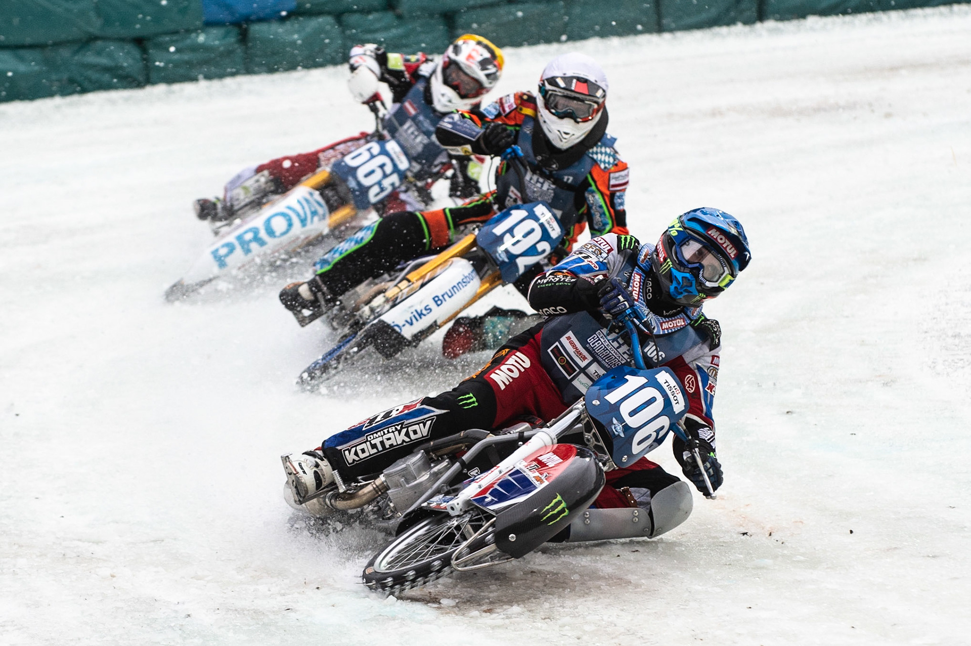 Photo: Ian Charles

Dmitri Koltakov (106) leads Markus Jell (17) (on 192 bike) and Charly Ebner (665)

FIM Ice Speedway Gladiators World Championship, Final 3.2, Horst-Dohm Eisstadion, Berlin, Germany Sunday  3  March  2019