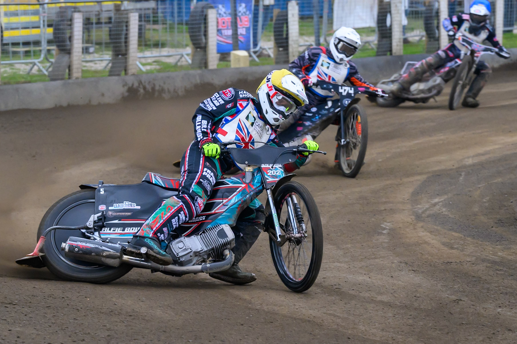 Alfie Bowtell in Yellow leading Jack Roberts in White and Jack Shimelt in Blue  during the Derbyshire Open at Hi-Edge Speedway, Buxton on Sunday 27th September 2026. (Photo: Ian Charles | MI News)