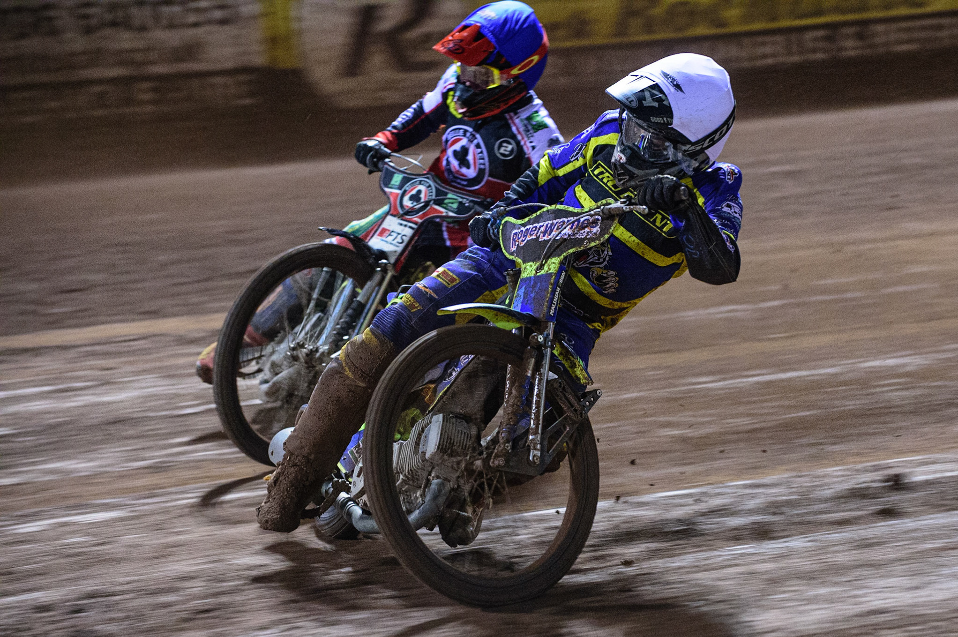 MANCHESTER, UK. OCT 7TH  Troy Batchelor  (White) inside Jye Etheridge   (Blue) during the SGB Premiership Play off Semi-Final Second Leg between Belle Vue Aces and Sheffield Tigers at the National Speedway Stadium, Manchester on Thursday 7th October 2021. (Credit: Ian Charles | MI News)