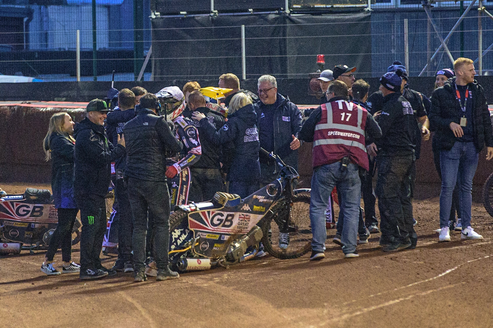 MANCHESTER, UK. OCT 17TH Team GB celebrate with their support team during the Monster Energy FIM Speedway of Nations at the National Speedway Stadium, Manchester on Sunday  17th October 2021. (Credit: Ian Charles | MI News)