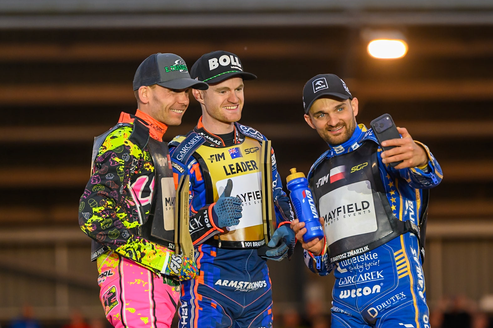 Selfie time during the ATPI  FIM Speedway GP of Manchester at the National Speedway Stadium, Manchester on Saturday 6th June 2026. (Photo: Ian Charles | MI News)