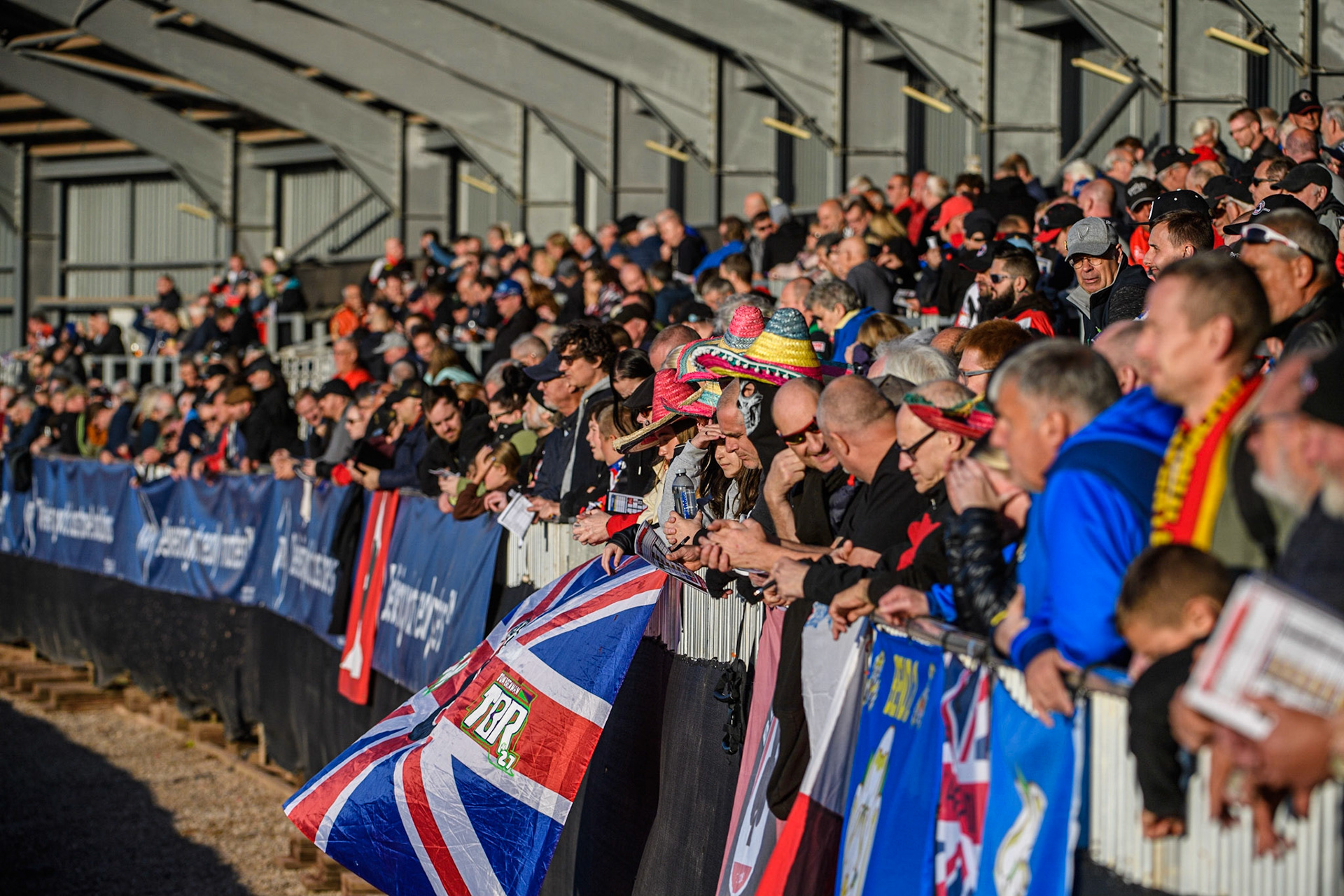 A big crowd for the ‘War Of The Roses’ during the Sports Insure Premiership match between Belle Vue Aces and Sheffield Tigers at the National Speedway Stadium, Manchester on Monday 7th August 2023. (Photo: Ian Charles | MI News)