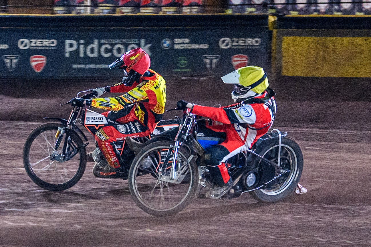 Leicester Lions' Sam Masters in Red leading Belle Vue Aces' Antti Vuolas in Yellow during the Rowe Motor Oil Premiership Grand Final 2nd Leg between Leicester Lions and Belle Vue Aces at the Pidcock Motorcycles Arena, Leicester on Thursday 26th September 2024. (Photo: Ian Charles | MI News)