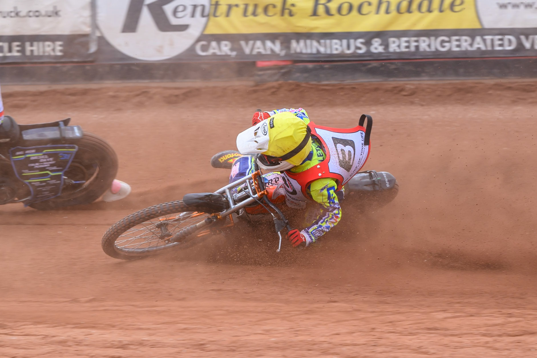 JR ASHWORTH &amp; SONS COLTS ACADEMY INDIVIDUALHarry Fletcher in Yellow rides inside Senna Summers in Blue before he slides off during the JR Ashworth &amp; Sons Colts Individual at the National Speedway Stadium, Manchester on Sunday 10th May 2026. (Photo: Ian Charles | MI News)