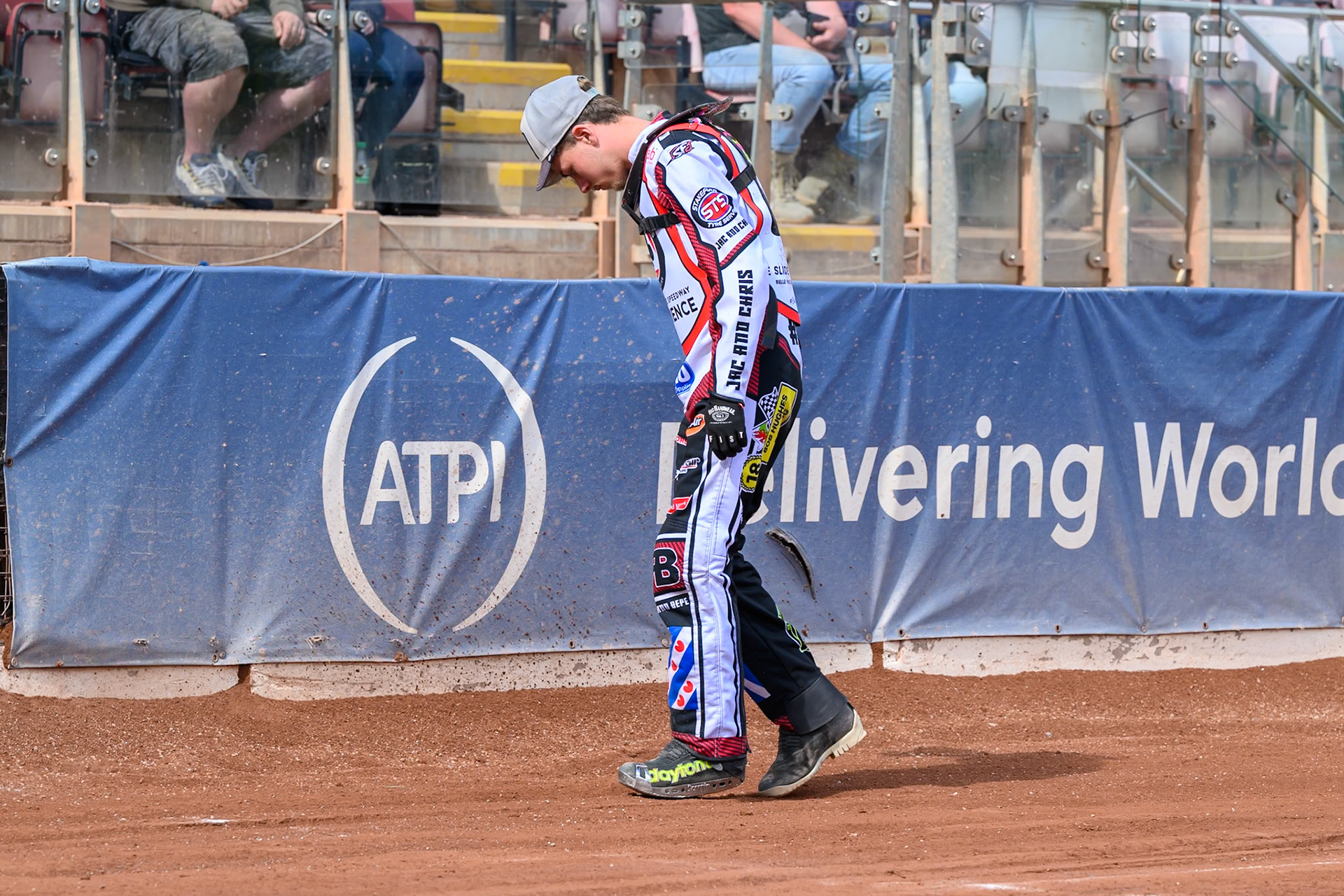 JR ASHWORTH &amp; SONS COLTS ACADEMY INDIVIDUALAce Pijper checks the starting gate before the final during the JR Ashworth &amp; Sons Colts Individual at the National Speedway Stadium, Manchester on Sunday 10th May 2026. (Photo: Ian Charles | MI News)