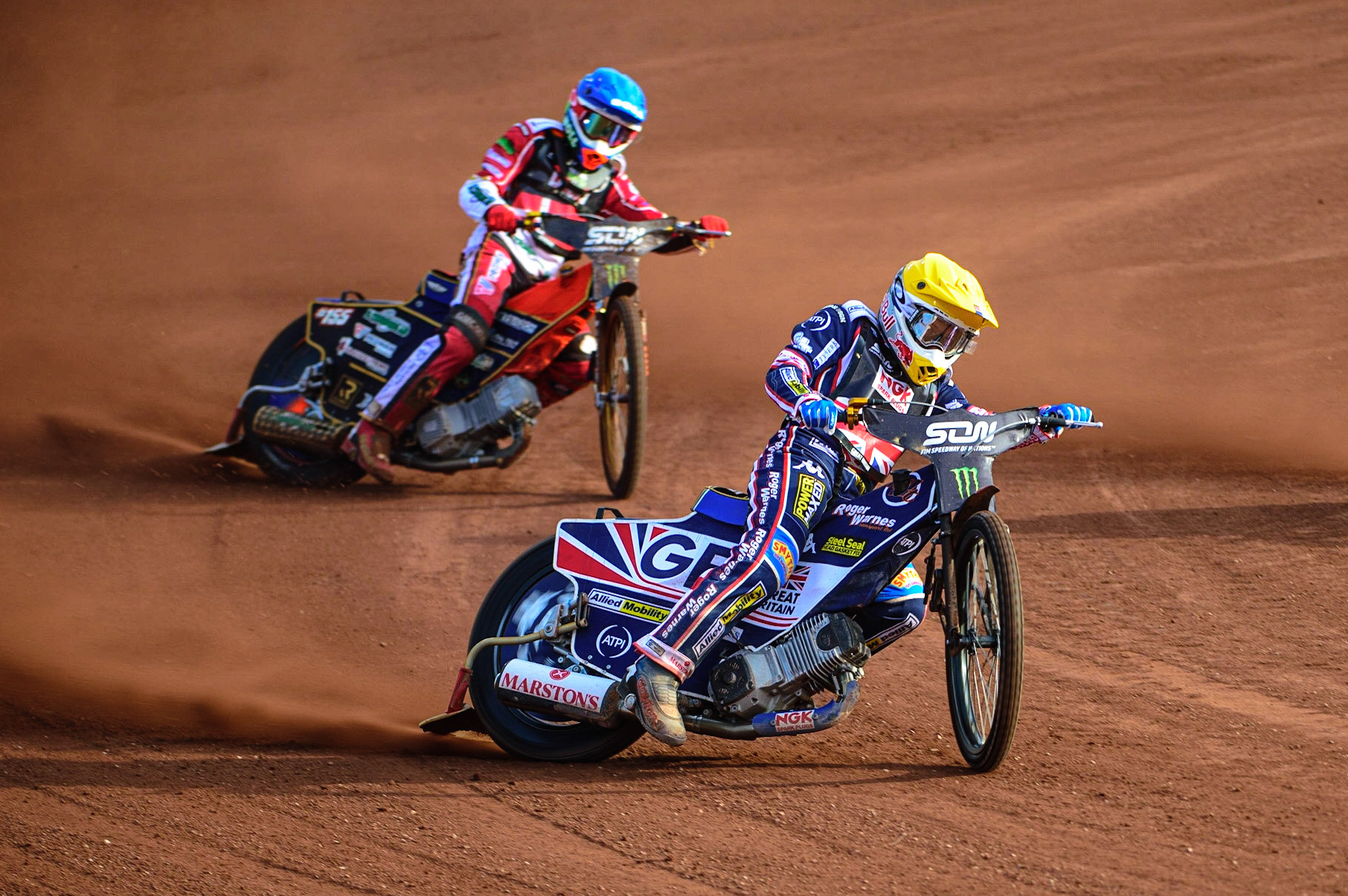 MANCHESTER, UK. OCT 16TH Robert Lambert of Great Britain (Yellow) leads Mikkel Michelsen of Denmark (Blue) during the Monster Energy FIM Speedway of Nations at the National Speedway Stadium, Manchester on Saturday  16th October 2021. (Credit: Ian Charles | MI News)