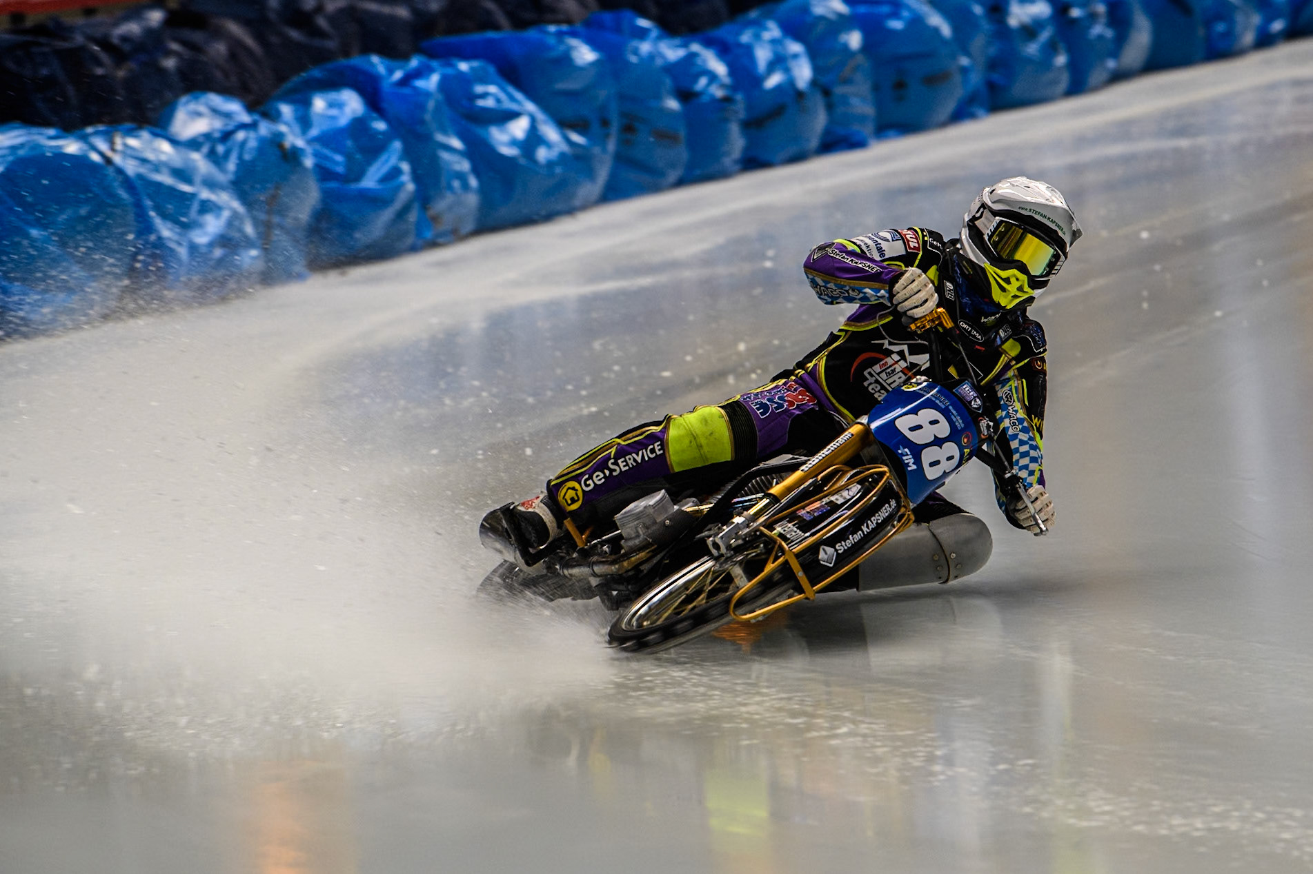 Max Niedermaier  (88) of Germany in action during practice for  the Ice Speedway Gladiators World Championship Finals 1 &amp; 2 at Max-Aicher-Arena, Inzell on Friday 14th March 2025. (Photo: Ian Charles | MI News)