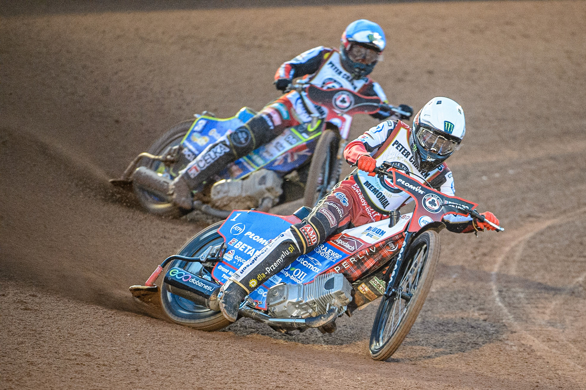 Dan Bewley  (White) leads Jaimon Lidsey  (Blue) during the Peter Craven Memorial Trophy  at the National Speedway Stadium, Manchester on Monday 3rd April 2023. (Photo: Ian Charles | MI News)