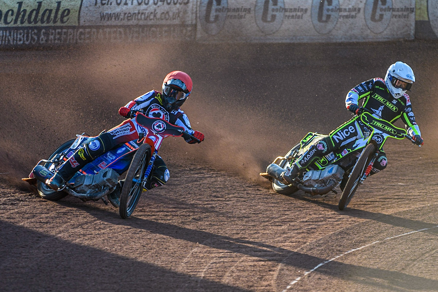 Brady Kurtz (Red) outside Emil Sayfutdinov (White) during the Sports Insure Premiership match between Belle Vue Aces and Ipswich Witches at the National Speedway Stadium, Manchester on Monday 5th June 2023. (Photo: Ian Charles | MI News)