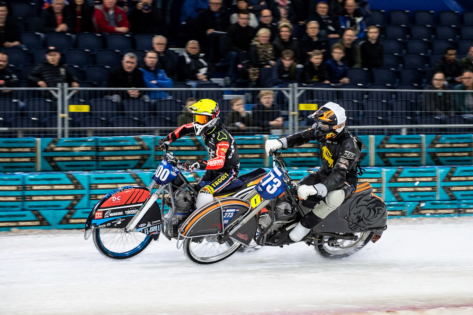 Photo: Ian Charles

Jimmy Tuinstra (White) leads Jasper Iwema (Yellow)

Roelof Thijs Bokaal, Ice Rink Thialf, Heerenveen, Netherlands Friday  29  March  2019