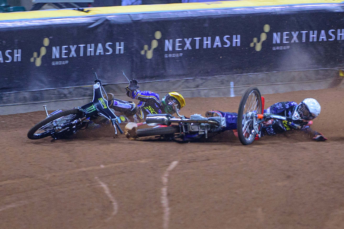 Andžejs Ļebedevs (29) (White) collides with Jason Doyle (69) (Yellow) on the opening turn during the FIM  Speedway Grand Prix of Great Britain at the Principality Stadium, Cardiff on Saturday 13th August 2022. (Credit: Ian Charles | MI News