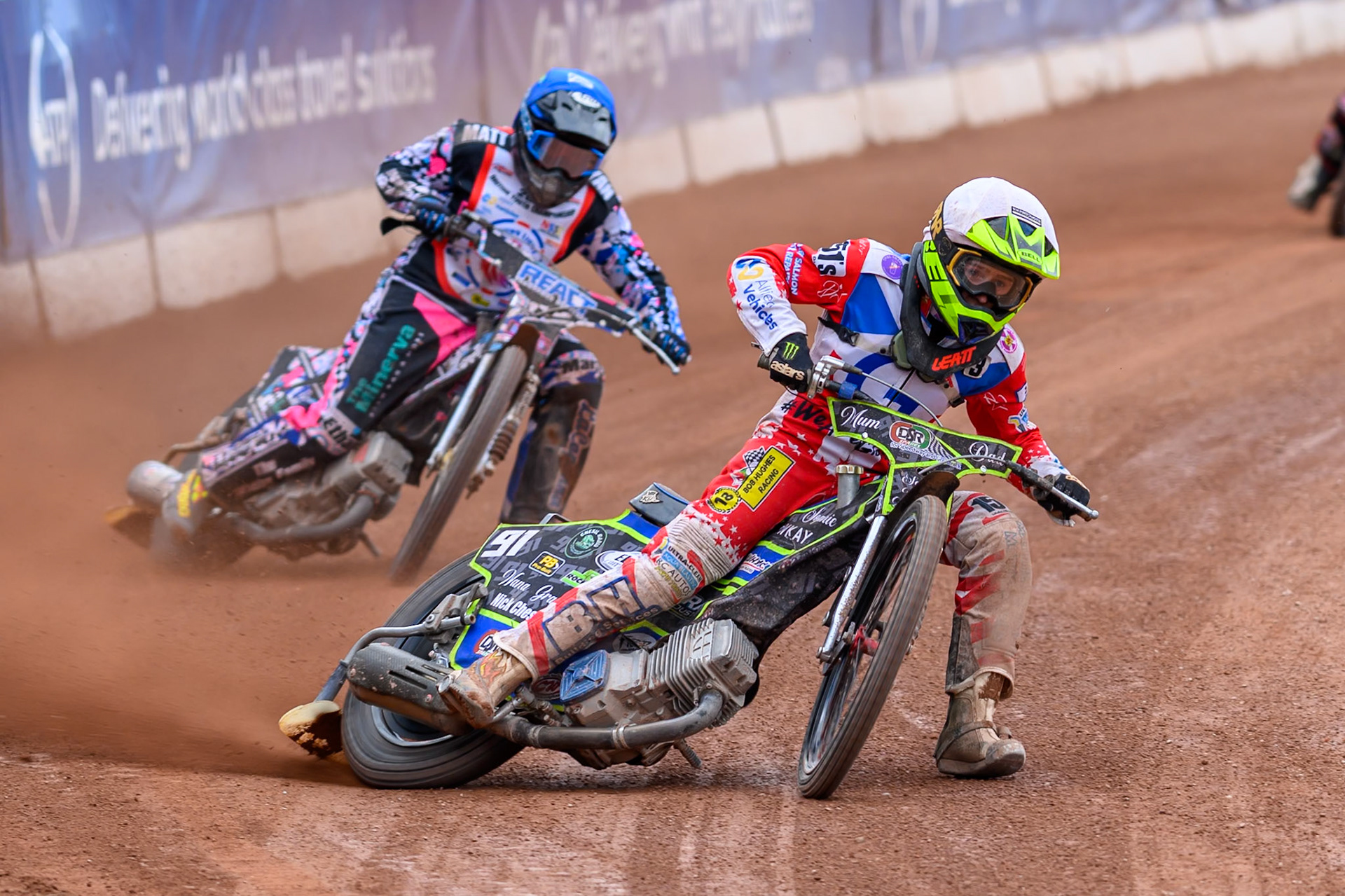 BRITISH YOUTH CHAMPIONSHIP (500cc): Ollie Binns (91) in White leading Liam Morris (51) in Blue during the British Youth Speedway Championship at the National Speedway Stadium, Manchester on Sunday 10th May 2026. (Photo: Ian Charles | MI News)