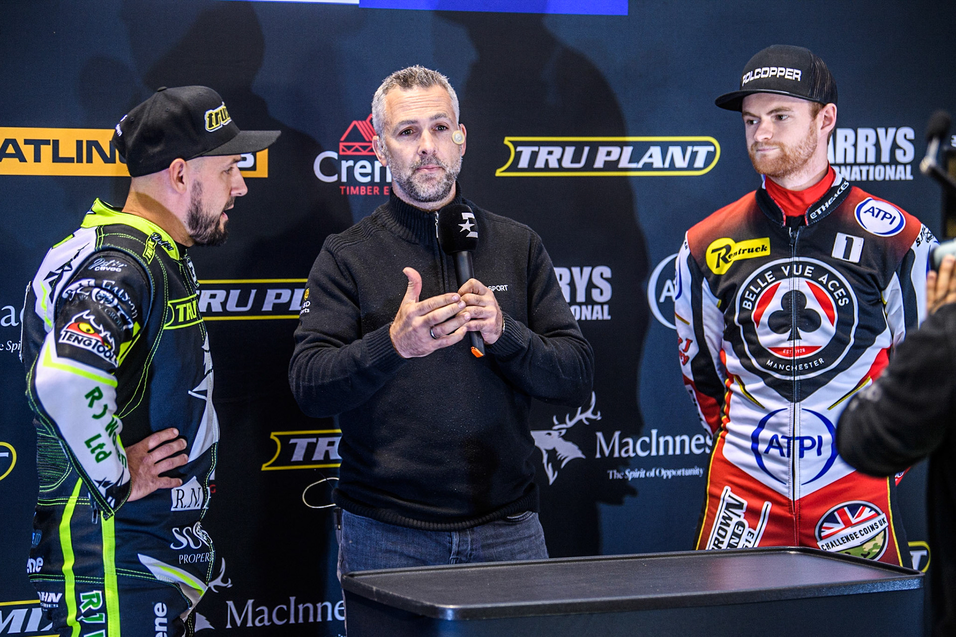 Scott Nicholls tosses the coins to decide gate positions during the Sports Insure Premiership Semi Final Playoff 2nd leg match between Belle Vue Aces and Ipswich Witches at the National Speedway Stadium, Manchester on Monday 25th September 2023. (Photo: Ian Charles | MI News)