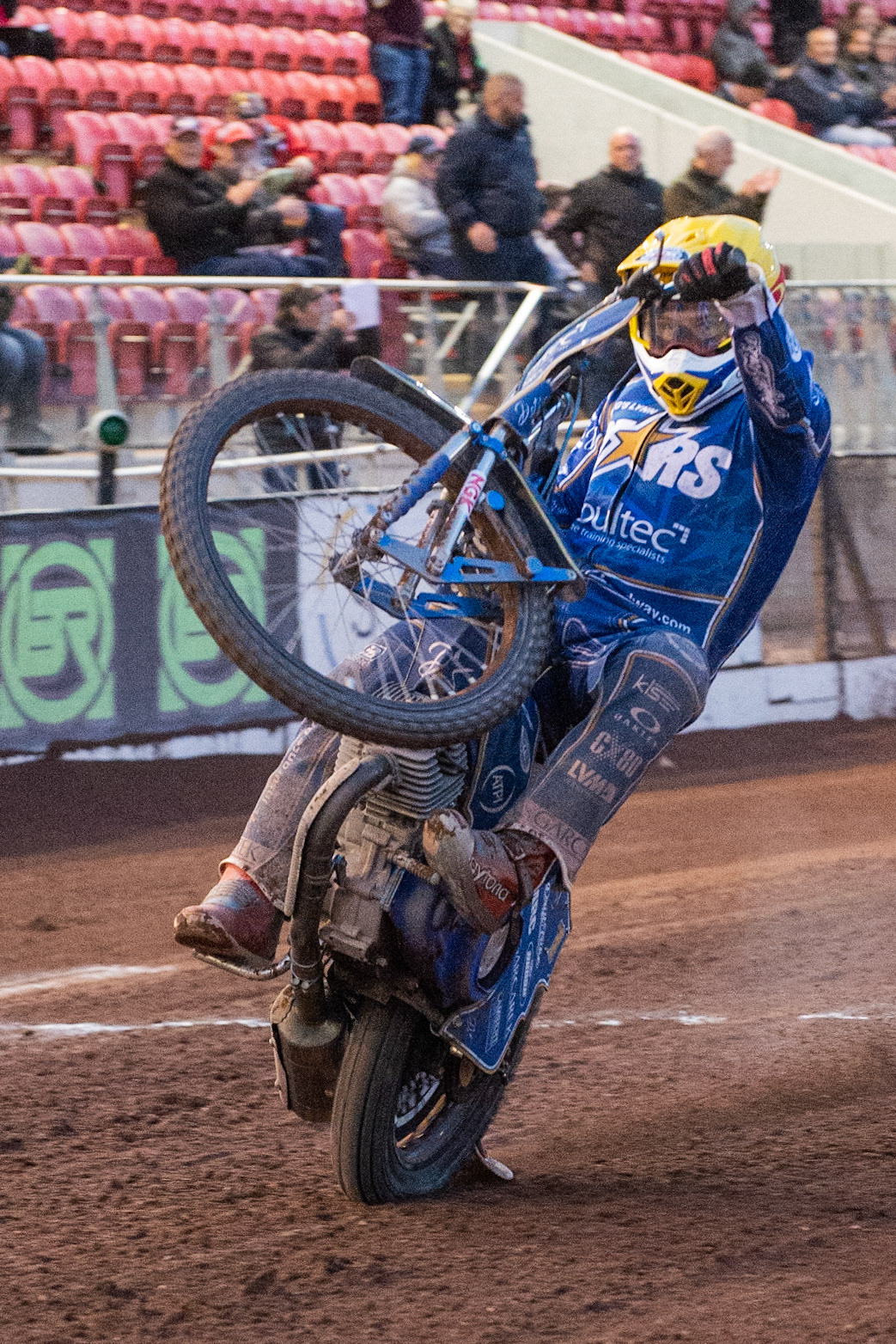 Photo: Ian Charles

​Robert Lambert  pulls a wheelie

Belle Vue Aces v Kings Lynn Stars, British Speedway Premiership, Belle Vue National Speedway Stadium, Manchester, Thursday 16  May  2019