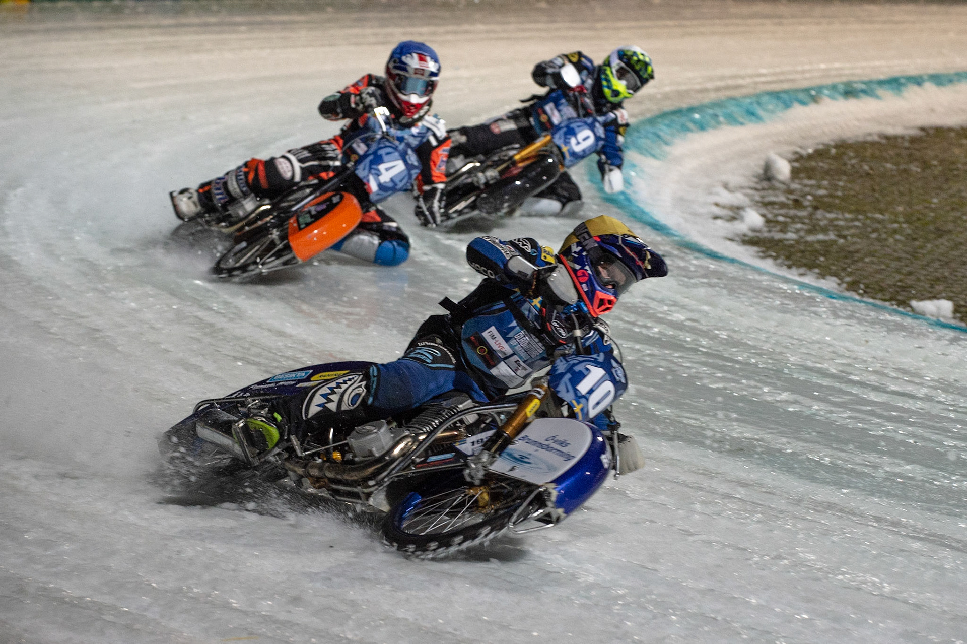 BERLIN GERMANY  - February 29  Niclas Svensson (Yellow) leads Lukas Hutla (Blue) and Martin Haarahiltunen (White)  during theIce Speedway of Nations (Day 1) at the Horst-Dohm-Eisstadion, Berlin,  on Saturday 29 February 2020. (Credit: Ian Charles | MI News)
