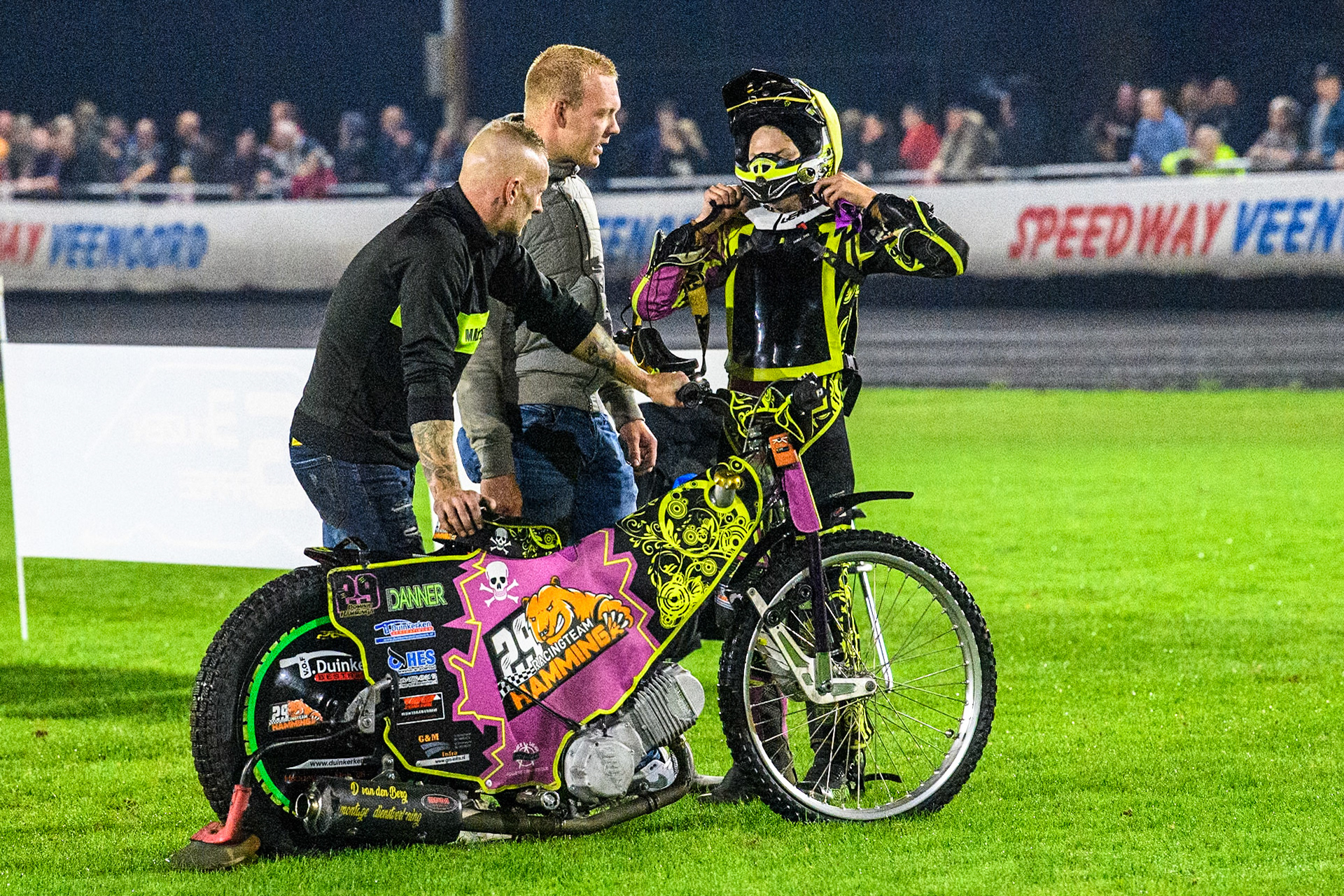Dominic Hamminga waits to go back to the pits after his fall in the Veenoord Bokaal Support ClassB Final during the Golden JOPA Helmet at Sportpark Veenoord, Veenoord, Netherlands on Saturday 21st September 2024. (Photo: Ian Charles | MI News)