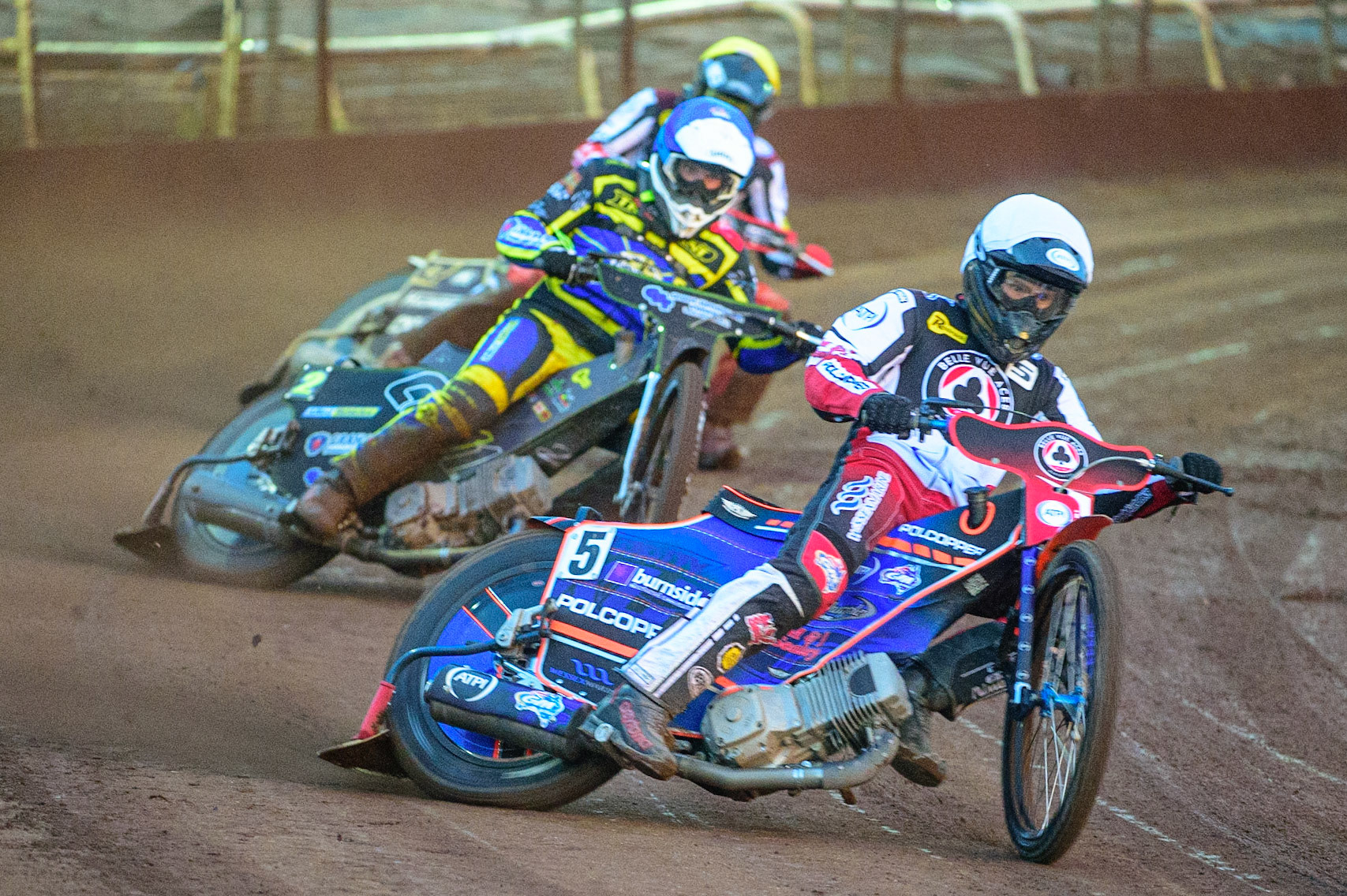 SHEFFIELD, UK. APR 14TH  Brady Kurtz  (White) leads Craig Cook  (Blue) and Norick Blödorn  (Yellow)  during the SGB Premiership League Cup match between Sheffield Tigers and Belle Vue Aces at Owlerton Stadium, Sheffield on Thursday 14th April 2022. (Credit: Ian Charles | MI News)