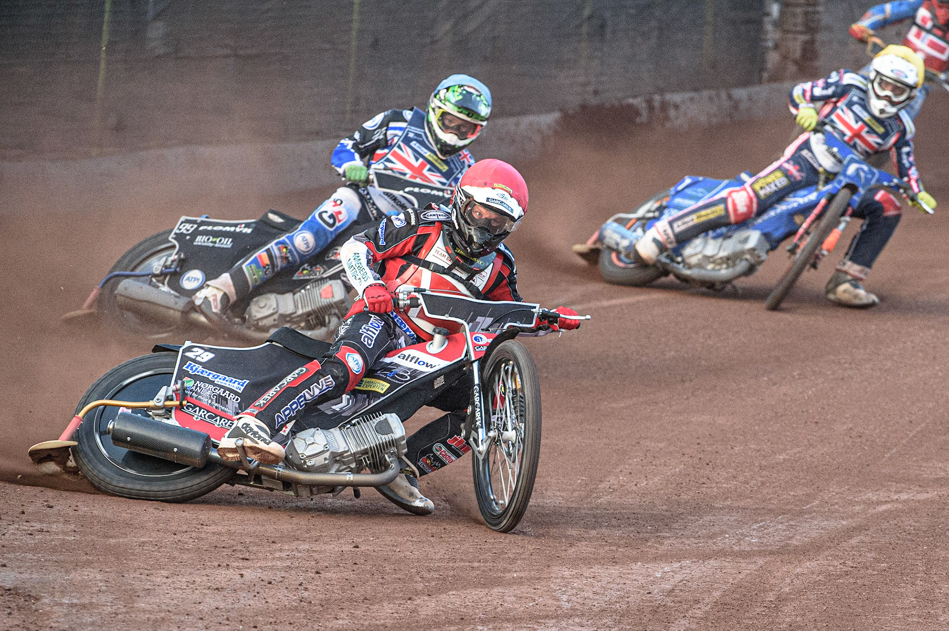 GLASGOW, UK. JUNE 19TH.  Nicolai Klindt (Denmark) (Red) leads Dan Bewley (Great Britain) (Blue) and Lewis Kerr (Great Britain) (Yellow) during the FIM Speedway Grand Prix Qualifying Round at the Peugeot Ashfield Stadium, Glasgow on Saturday 19th June 2021. (Credit: Ian Charles | MI News)