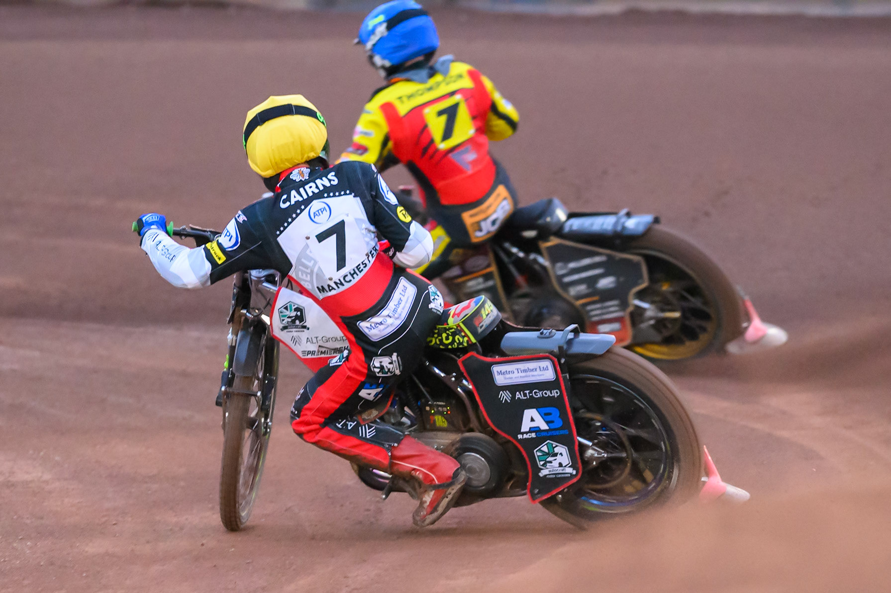 Will Cairns of Belle Vue Aces  in Yellow chases Joe Thompson of Leicester Lions in Blue during the Rowe Motor Oil Premiership match between Leicester Lions and Belle Vue Aces at the Hydroscan Arena, Leicester on Monday 7th September 2026. (Photo: Ian Charles | MI News)