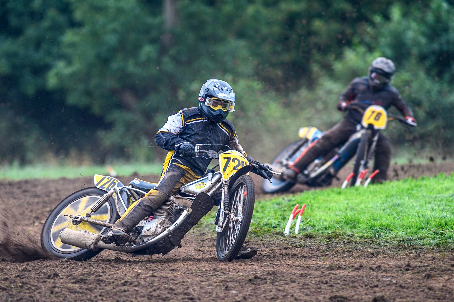 Tim Curnock (726) well ahead of Jack Roberts (76) in the 500cc Upright Class during the ACU British Upright Championships at Woodhouse Lance, Gawsworth, Cheshire on Sunday 8th September 2024. (Photo: Ian Charles | MI News)