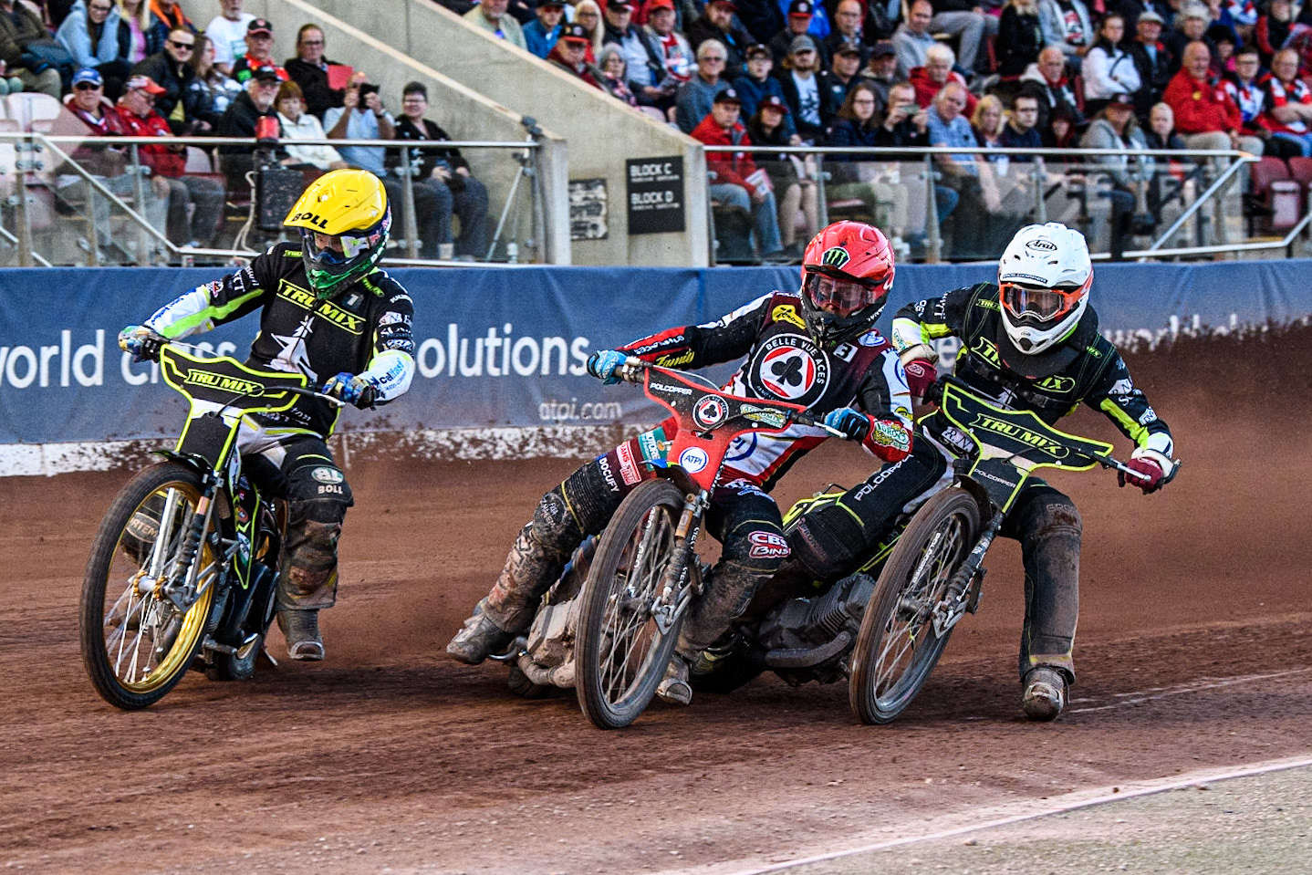 Jason Doyle (Yellow) outside Jaimon Lidsey (Red) and Keynan Rew (White) during the Sports Insure Premiership match between Belle Vue Aces and Ipswich Witches at the National Speedway Stadium, Manchester on Monday 5th June 2023. (Photo: Ian Charles | MI News)