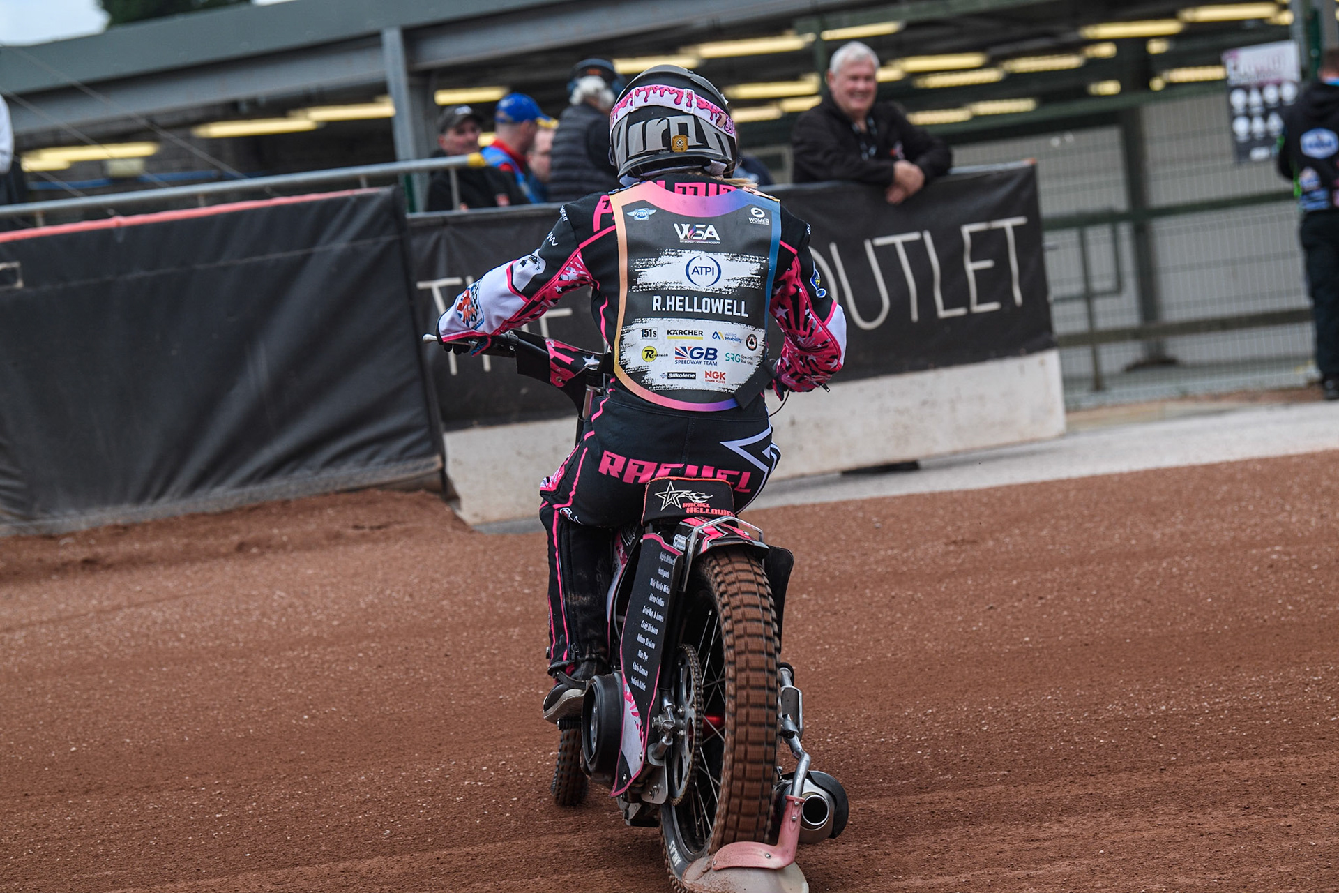 Rachel Hellowell rides back into the pits during the FIM Women's  Speedway Academy at the National Speedway Stadium, Manchester on Friday 4th August 2023. (Photo: Ian Charles | MI News)