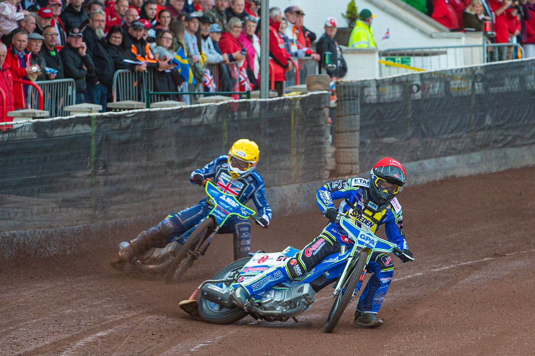 Photo by Ian Charles:

Pontus Aspgren (Red) leads Robert Lambert (Yellow)

FIM Speedway Grand Prix World Championship - Qualifying Round 1, Peugeot Ashfield Stadium, Glasgow, 8 June 2019