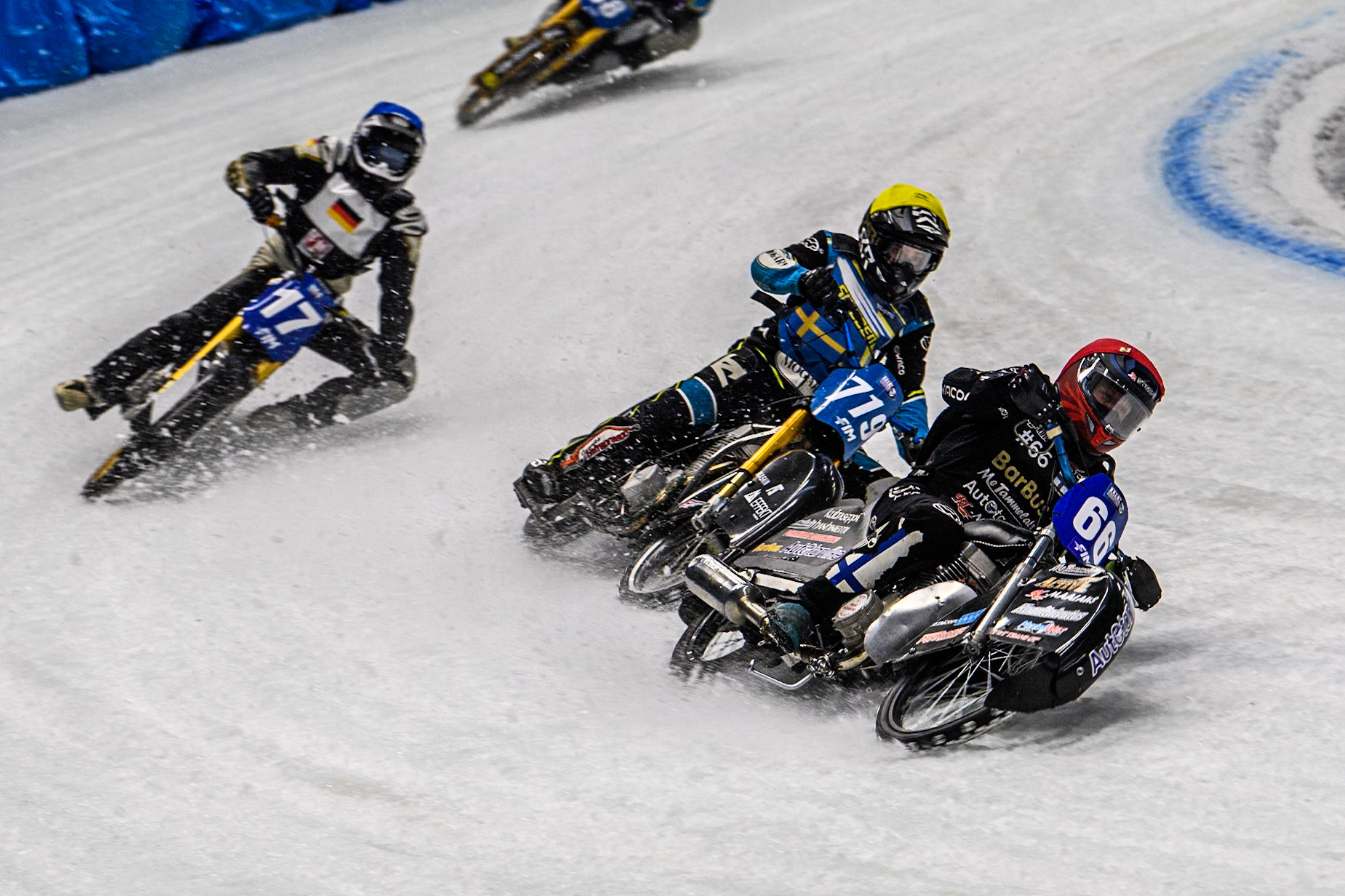 Aki Ala-Riihimäki (66) of Finland in Red leading Filip Jäger (719) of Sweden in Yellow and Reserve Franz Mayerbüchler (17) of Germany in Blue during the Ice Speedway Gladiators World Championship Final 2 at Max-Aicher-Arena, Inzell on Sunday 16th March 2025. (Photo: Ian Charles | MI News)