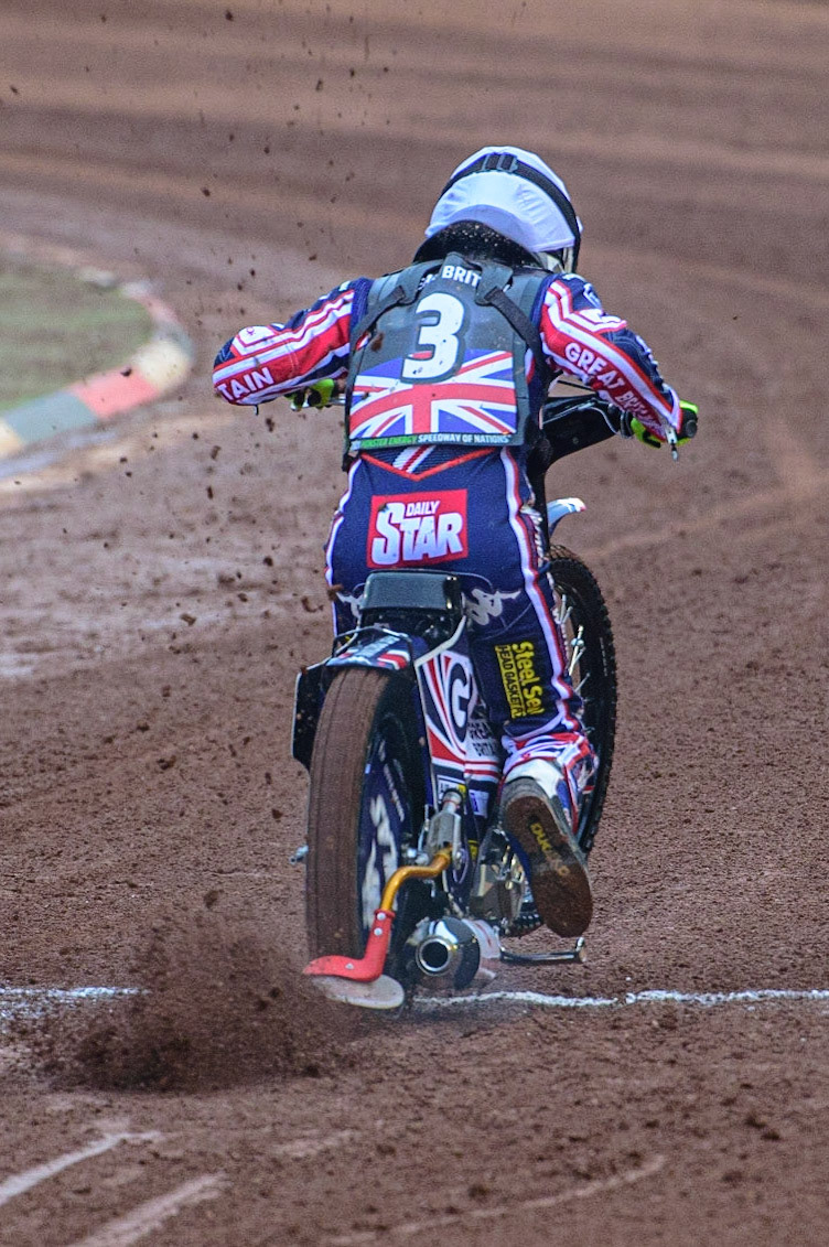 MANCHESTER, UK. OCT 17TH Tom Brennan of Great Britain leaves the start during the Monster Energy FIM Speedway of Nations at the National Speedway Stadium, Manchester on Sunday  17th October 2021. (Credit: Ian Charles | MI News)