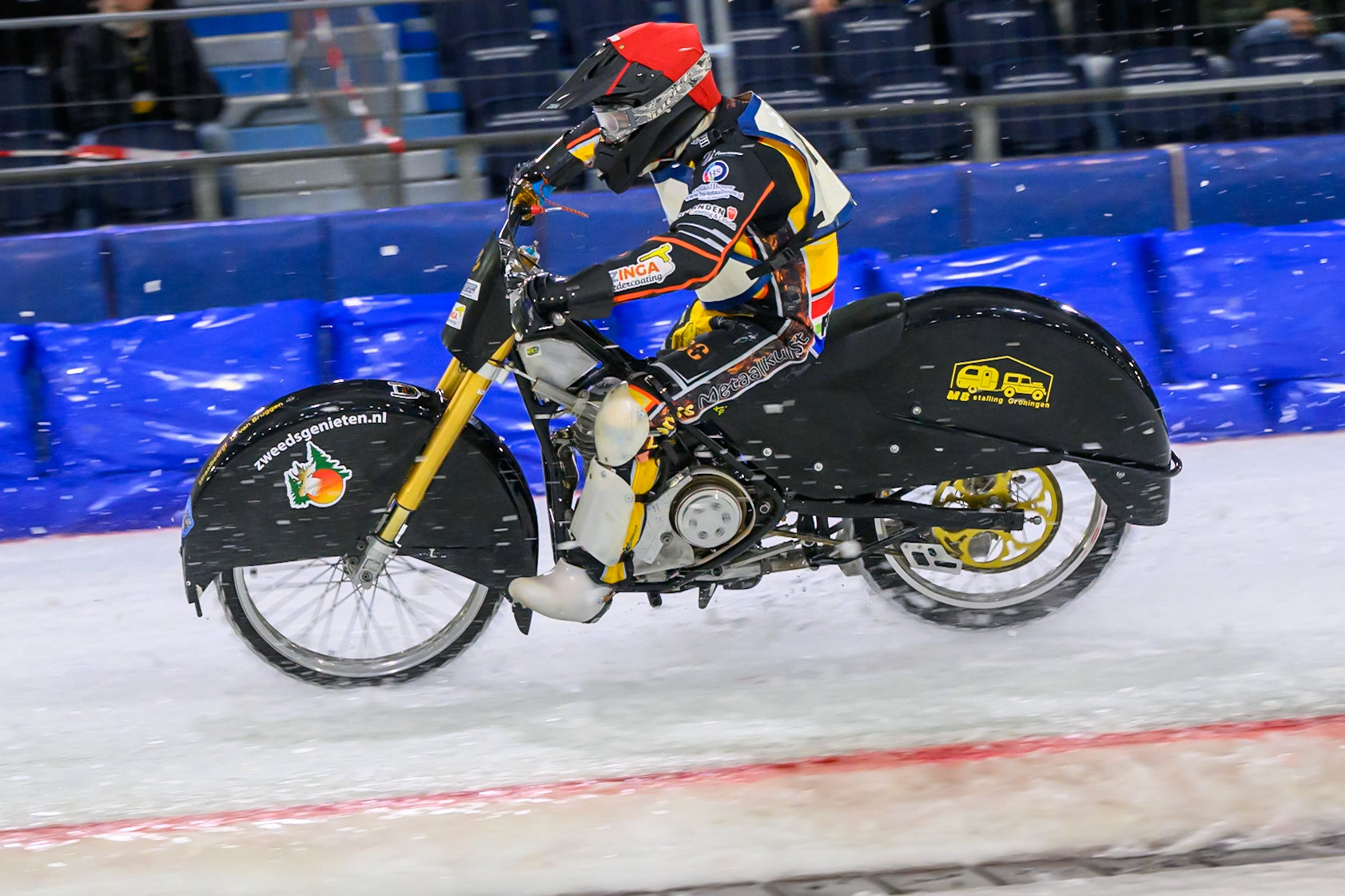 Remon Huizinga of The Netherlands in action during the ROELOF THIJS BOKAAL at Ice Rink Thialf, Heerenveen on Friday 10th April 2026.  (Photo: Ian Charles | MI News)