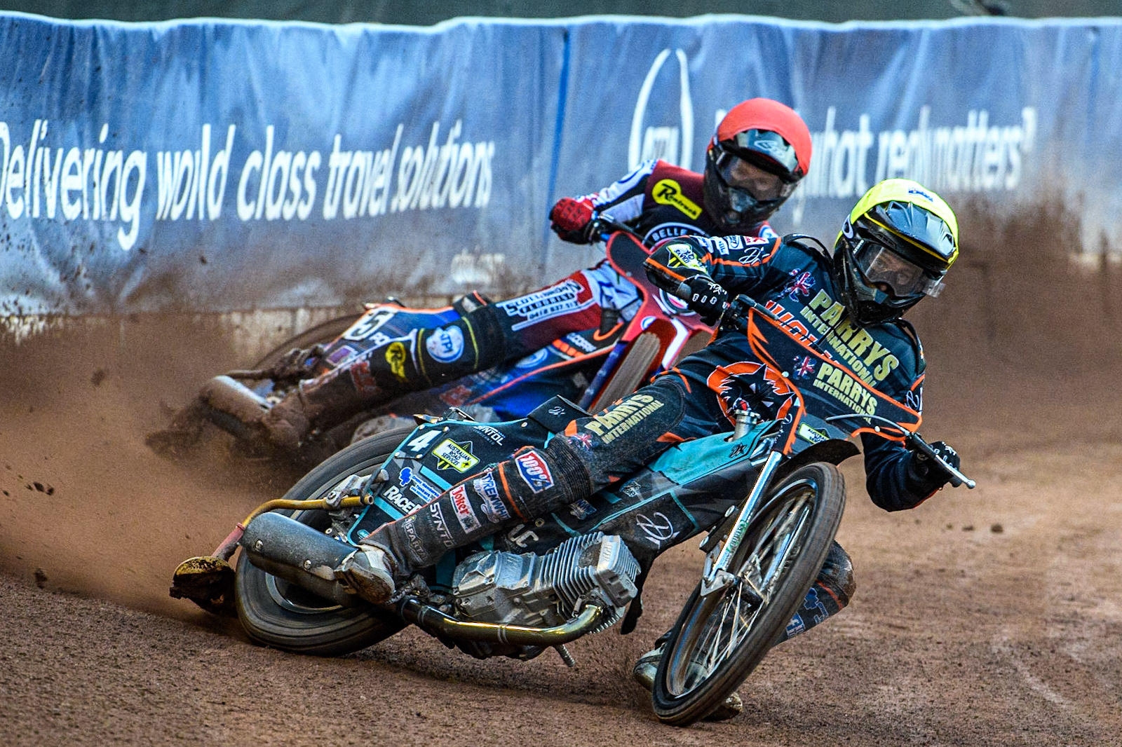 Ryan Douglas (Yellow) leads Brady Kurtz (Red) during the Sports Insure Premiership Knock Out Cup Quarter Final 2nd Leg between Belle Vue Aces and Wolverhampton Wolves at the National Speedway Stadium, Manchester on Thursday 18th May 2023. (Photo: Ian Charles | MI News)