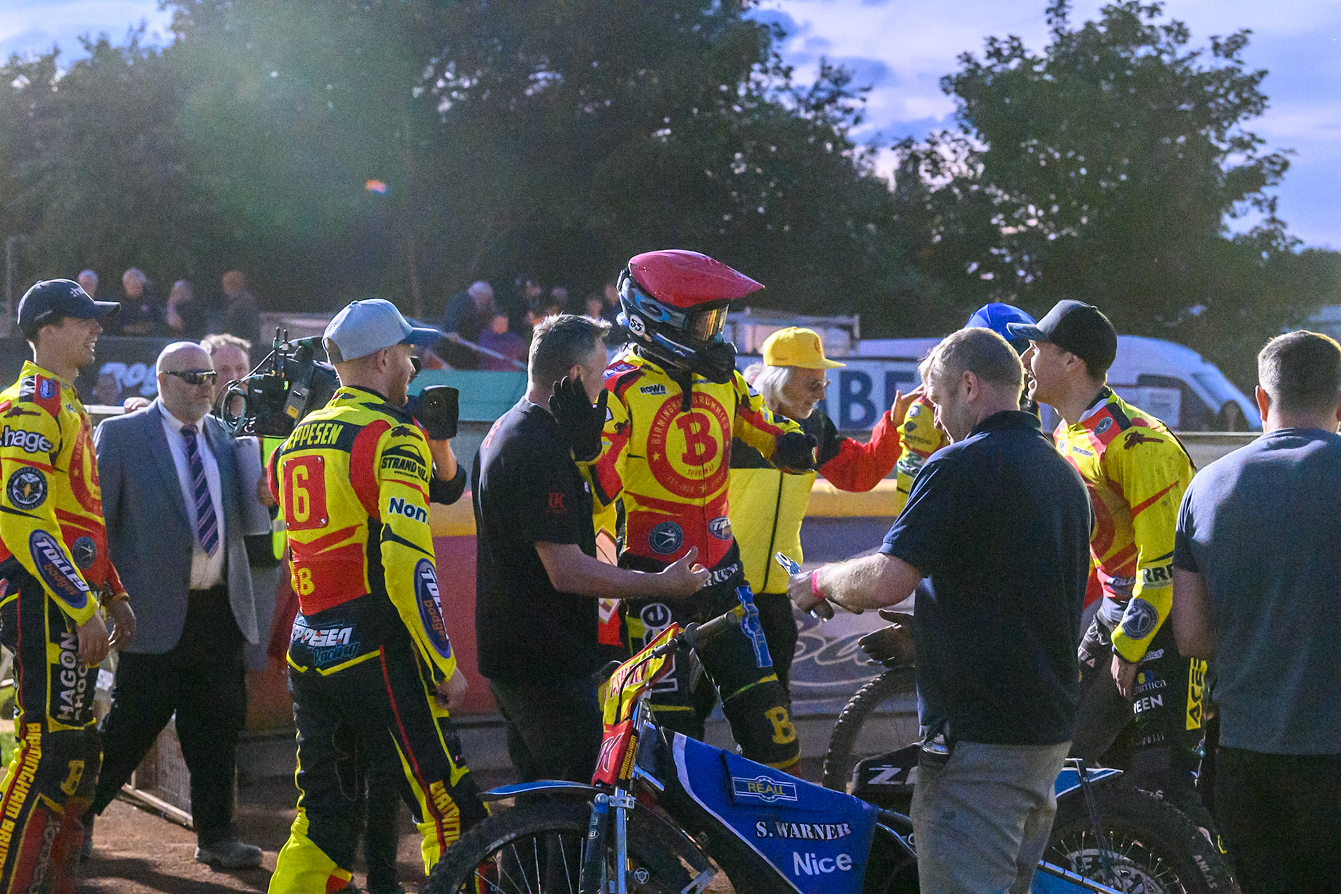 Birmingham Brummies riders and staff celebrate their match win during the Rowe Motor Oil Premiership match between Birmingham Brummies and Belle Vue Aces at Perry Bar Stadium, Birmingham on Monday 2nd June 2025. (Photo: Ian Charles | MI News)