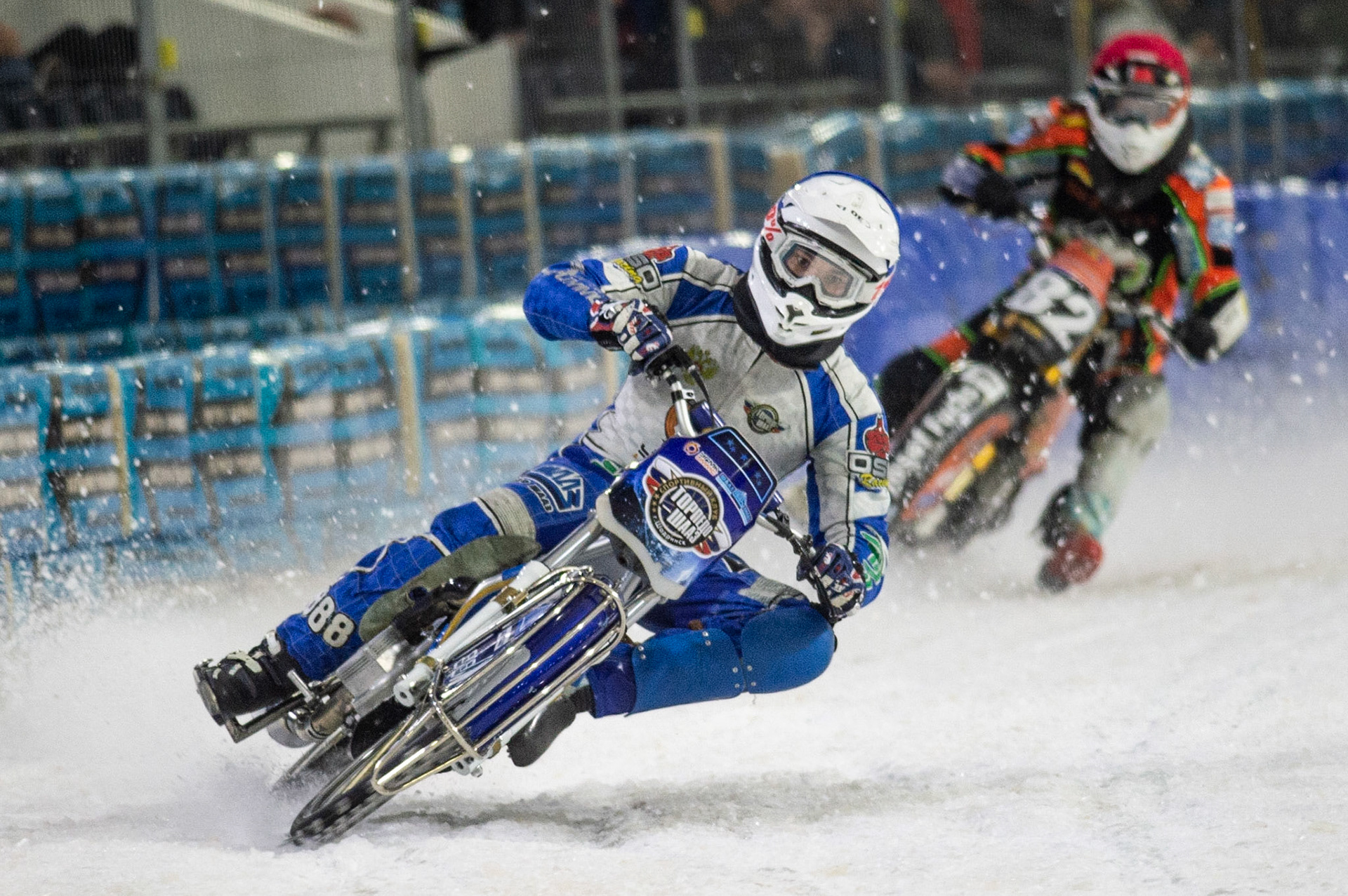 Photo: Ian Charles

Konstantin Kolenkin (Blue) leads Markus Jell (Red) 

Roelof Thijs Bokaal, Ice Rink Thialf, Heerenveen, Netherlands Friday  29  March  2019