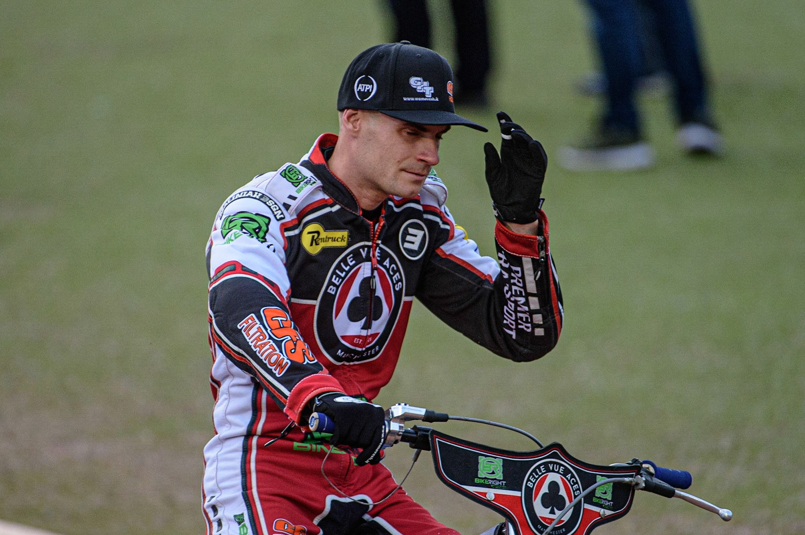 MANCHESTER, UK. AUGUST 23RD    Belle Vue BikeRight Aces  Team Captain Steve Worrall  acknowledges the crowd on the Pre Match Parade during the SGB Premiership match between Belle Vue Aces and King's Lynn Stars at the National Speedway Stadium, Manchester on Monday 23rd August 2021. (Credit: Ian Charles | MI News)