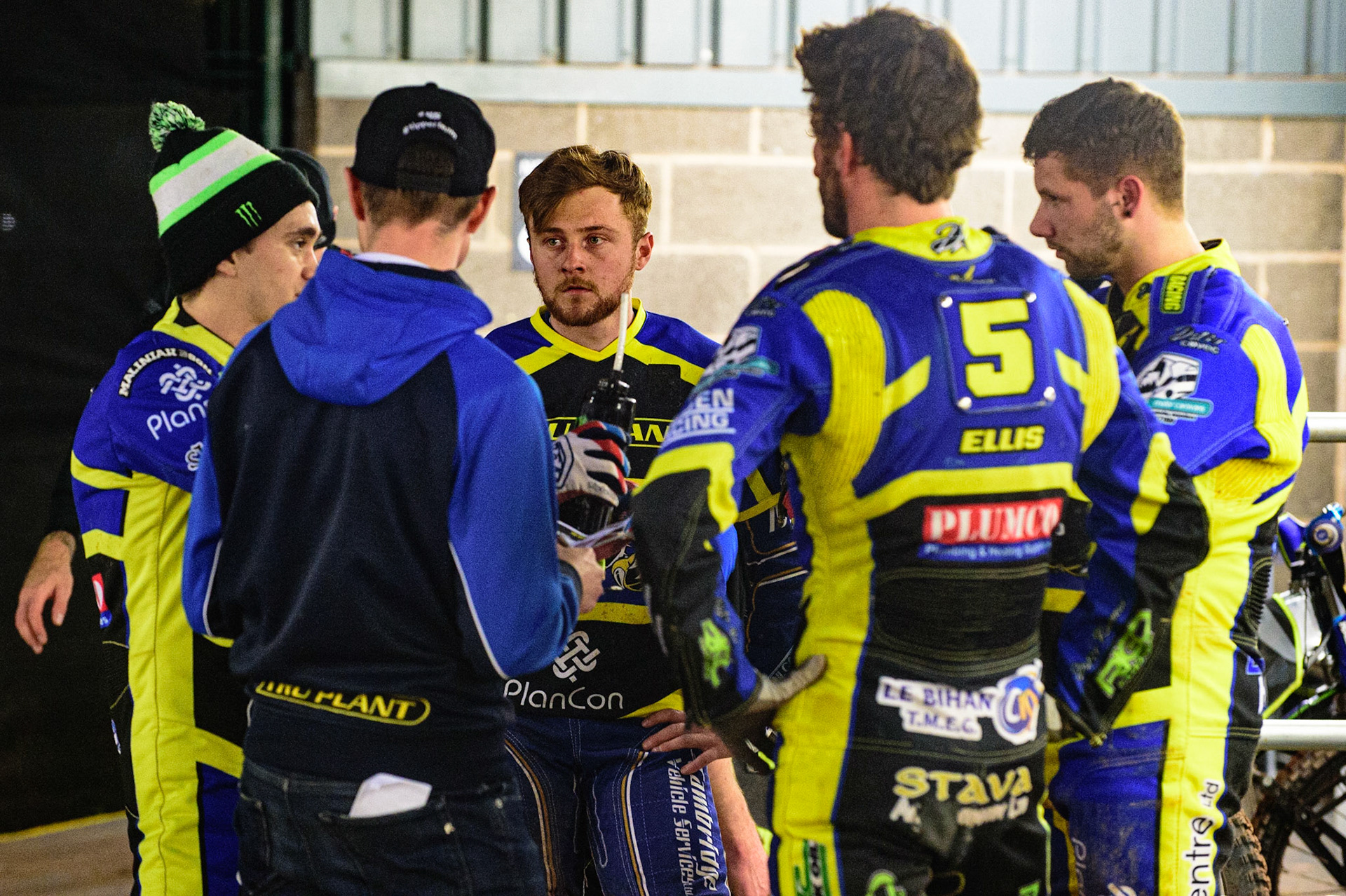MANCHESTER, UK. OCT 7TH  Sheffield TruPlant Tigers  team huddle during the interval during the SGB Premiership Play off Semi-Final Second Leg between Belle Vue Aces and Sheffield Tigers at the National Speedway Stadium, Manchester on Thursday 7th October 2021. (Credit: Ian Charles | MI News)