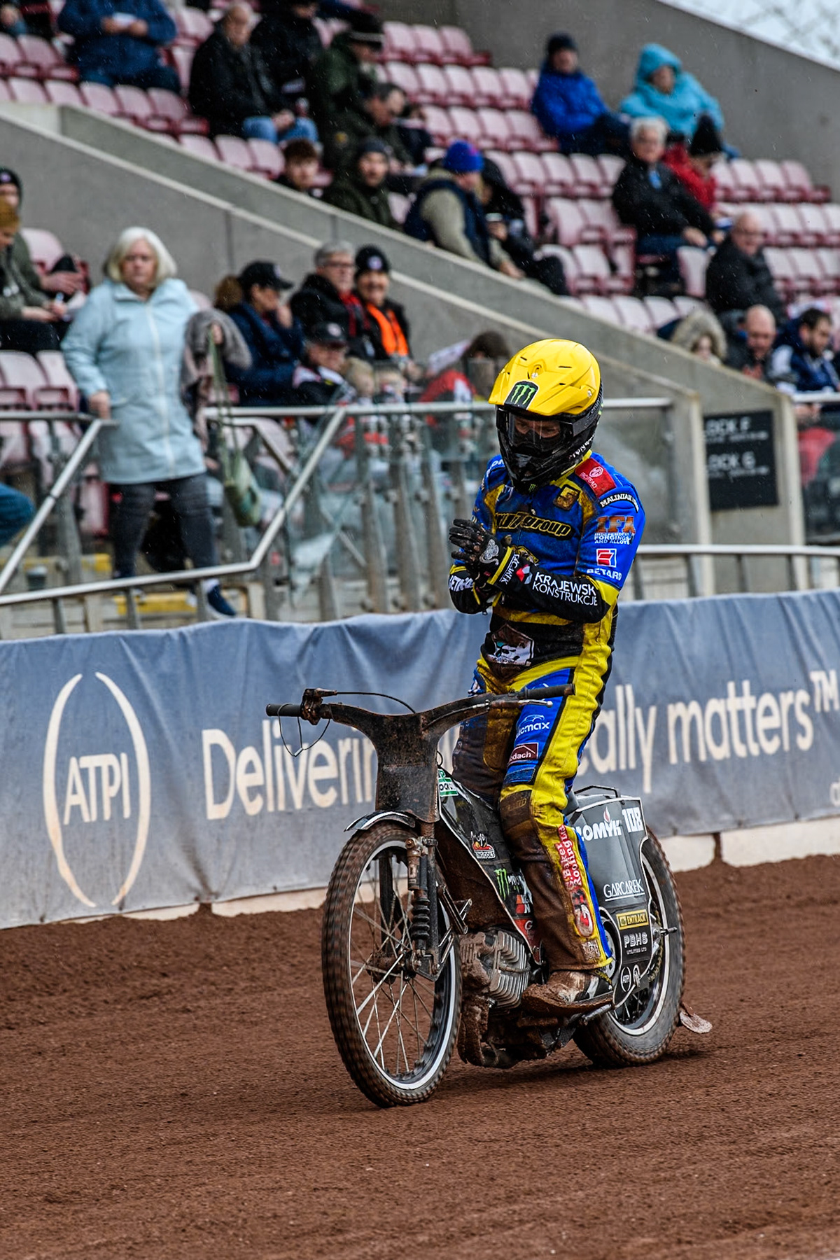 Sheffield Tigers' Tai Woffinden thanks the fans after the final heat during the Rowe Motor Oil Premiership KO Cup Quarter Final 1st Leg between Belle Vue Aces and Sheffield Tigers at the National Speedway Stadium, Manchester on Monday 1st April 2024. (Photo: Ian Charles | MI News)