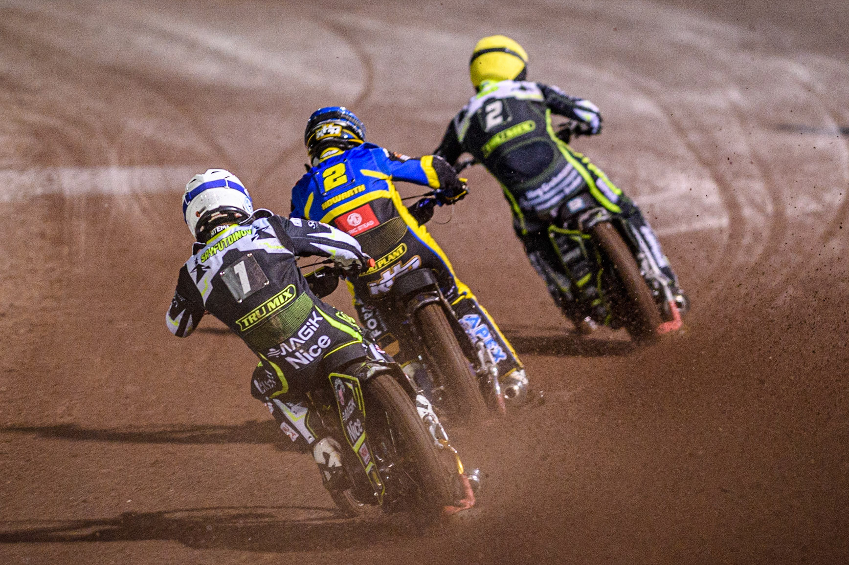 Emil Sayfutdinov (White) chases Kyle Howarth (Blue) and Erik Riss (Yellow) during the Sports Insure Premiership Grand Final Second Leg match between Sheffield Tigers and Ipswich Witches at Owlerton Stadium, Sheffield on Thursday 5th October 2023. (Photo: Ian Charles | MI News)