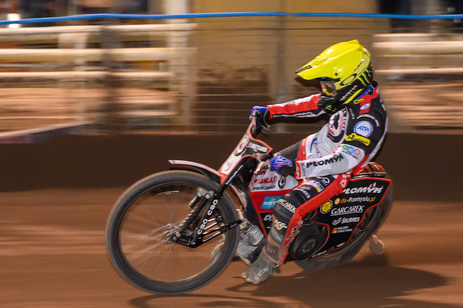 Dan Bewley of Belle Vue Aces  in action during the Knockout Cup Northern Section match between Sheffield Tigers and Belle Vue Aces at Owlerton Stadium, Sheffield on Thursday 2nd April 2026. (Photo: Ian Charles | MI News)
