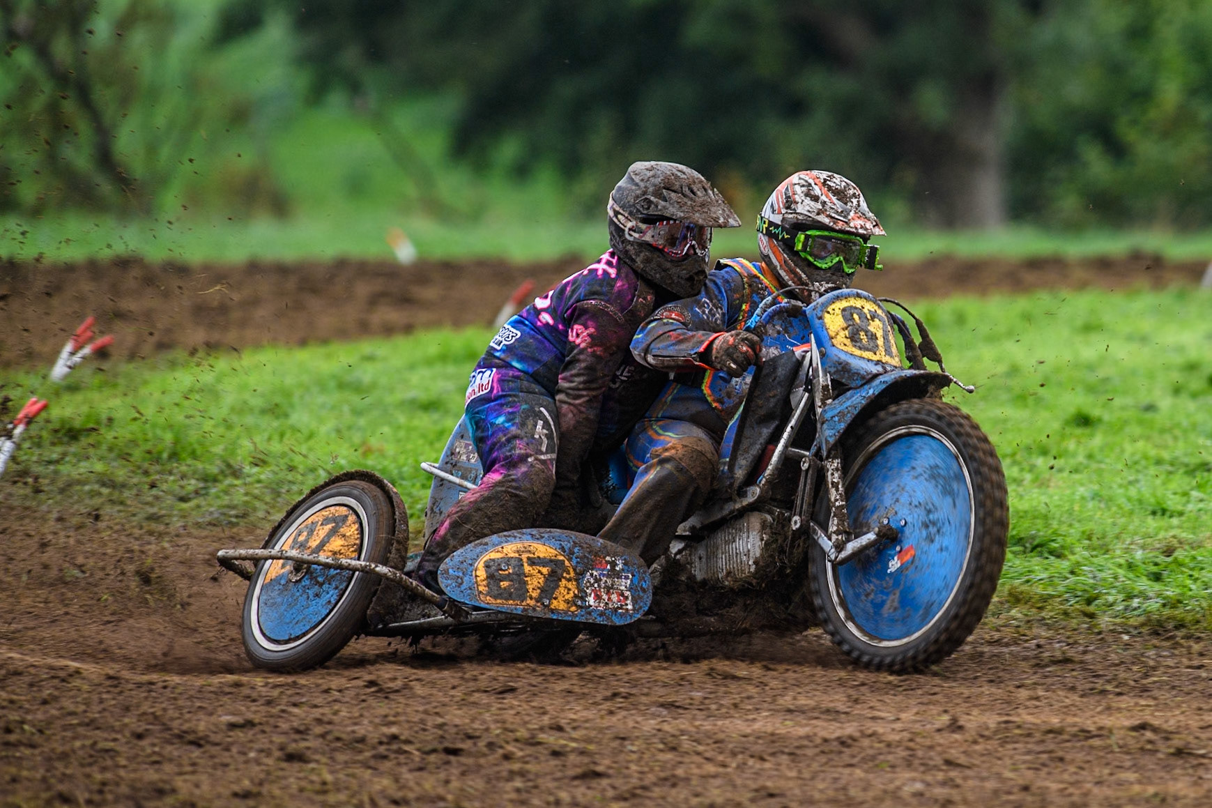 Richard Fred Jenner &amp; Scott Gutteridge (87) in action during the ACU British Upright Championships at Woodhouse Lance, Gawsworth, Cheshire on Sunday 8th September 2024. (Photo: Ian Charles | MI News)