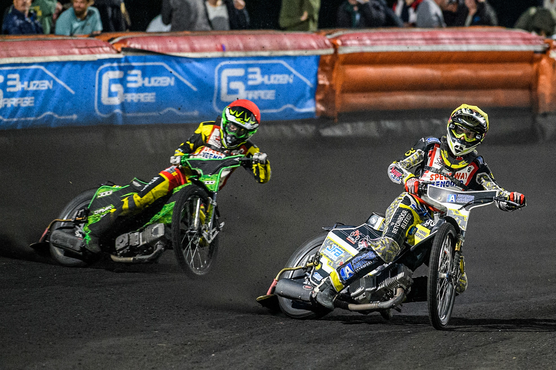 Mika Meijer of The Netherlands in Yellow rides inside Damirs Filimonov of Latvia in Red during the Golden JOPA Helmet at Sportpark Veenoord, Veenoord, Netherlands on Saturday 21st September 2024. (Photo: Ian Charles | MI News)