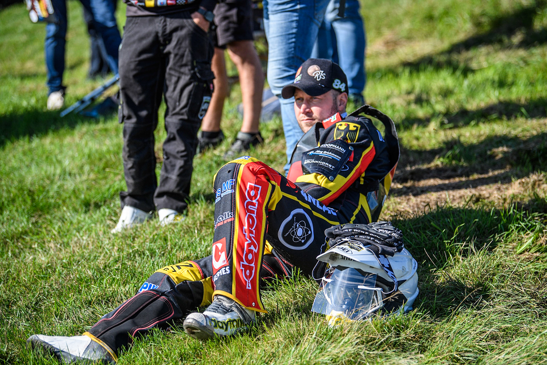 World Long Track Champion Martin Smolinski relaxes during practice during the FIM Long Track Of Nations event at the Speed Centre Roden on Sunday 24th September 2023. (Photo: Ian Charles | MI News)