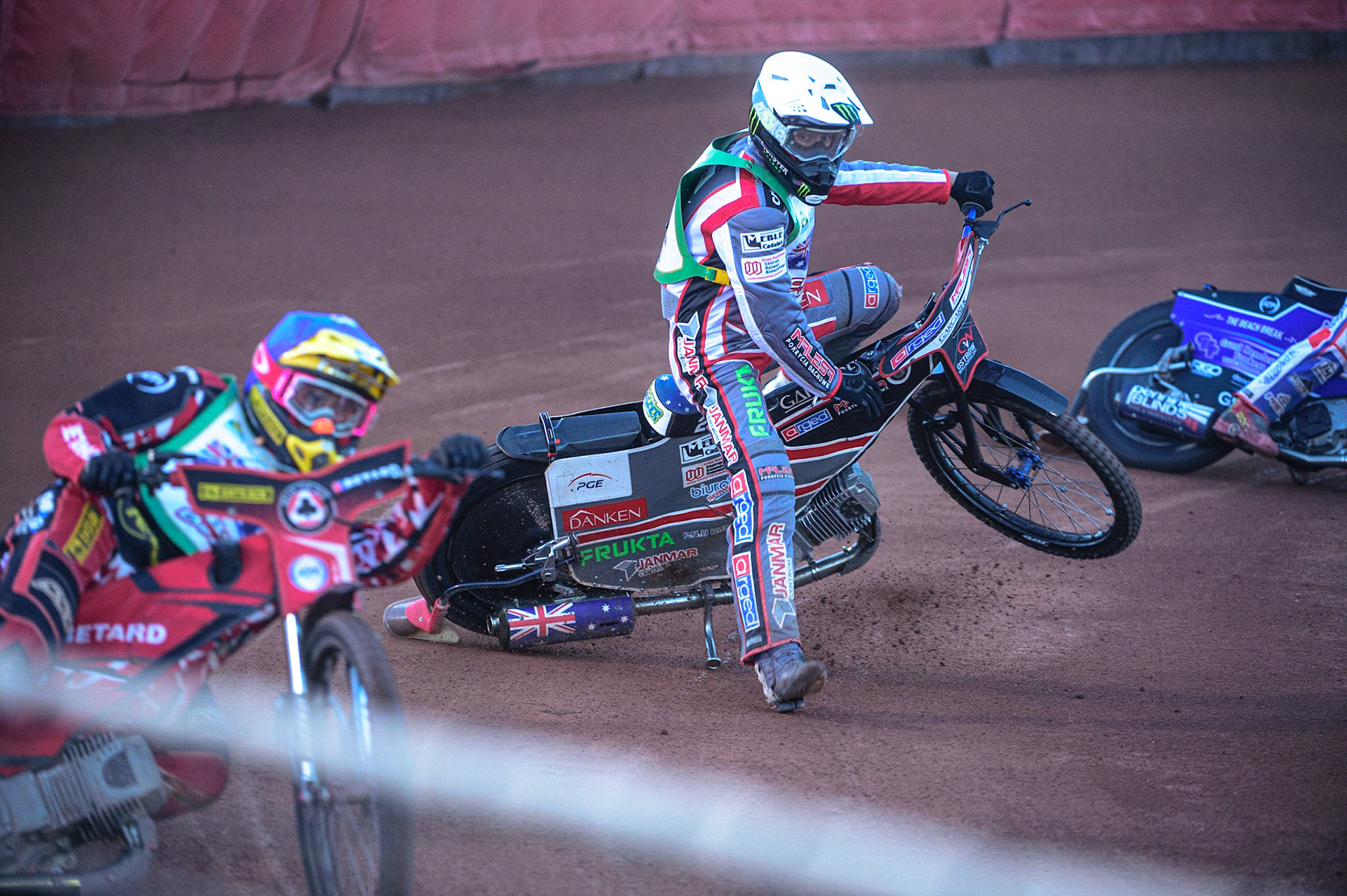Chris Holder (Australia) (White) starts to spin in front of Max Fricke (Australia) (Red) during the FIM Speedway Grand Prix Challenge at the Peugeot Ashfield Stadium, Glasgow on Saturday 20th August 2022. (Credit: Ian Charles | MI News)