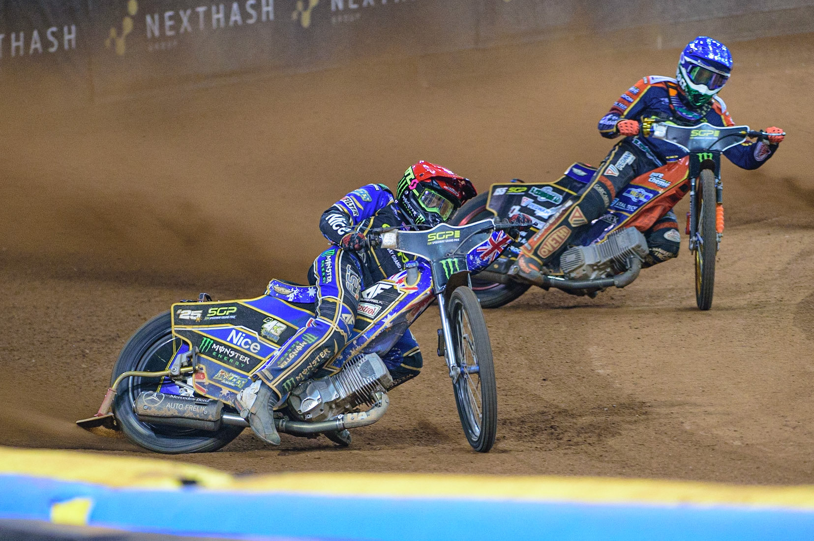 Jack Holder (25) (Red) leads Mikkel Michelsen (155) (Blue) during the FIM  Speedway Grand Prix of Great Britain at the Principality Stadium, Cardiff on Saturday 13th August 2022. (Credit: Ian Charles | MI News