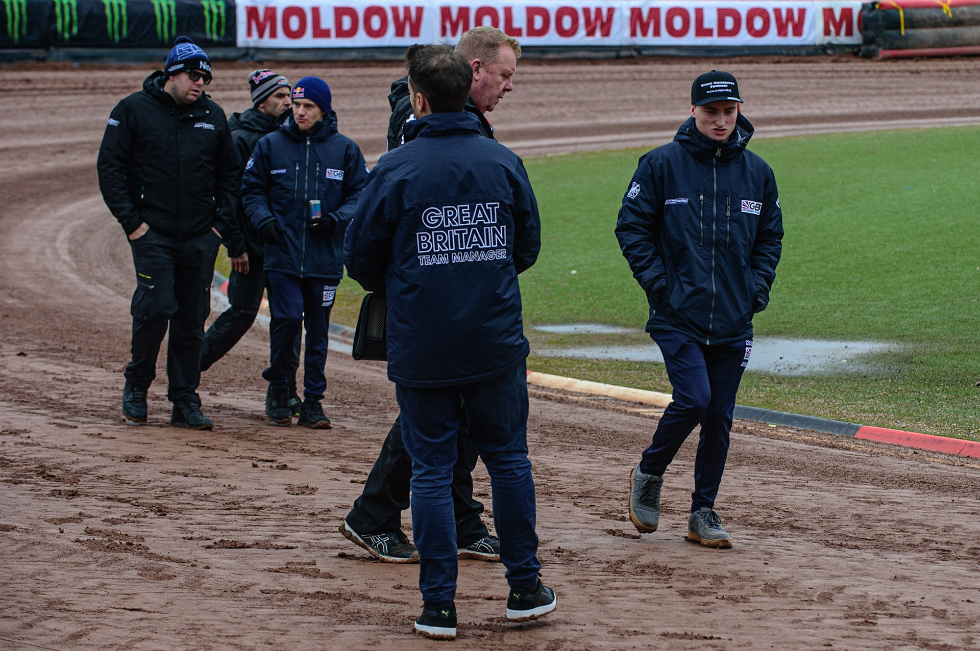 MANCHESTER, UK. OCT 17TH The Great Britain team and support staff on the pre-meeting track walk during the Monster Energy FIM Speedway of Nations at the National Speedway Stadium, Manchester on Sunday  17th October 2021. (Credit: Ian Charles | MI News)
