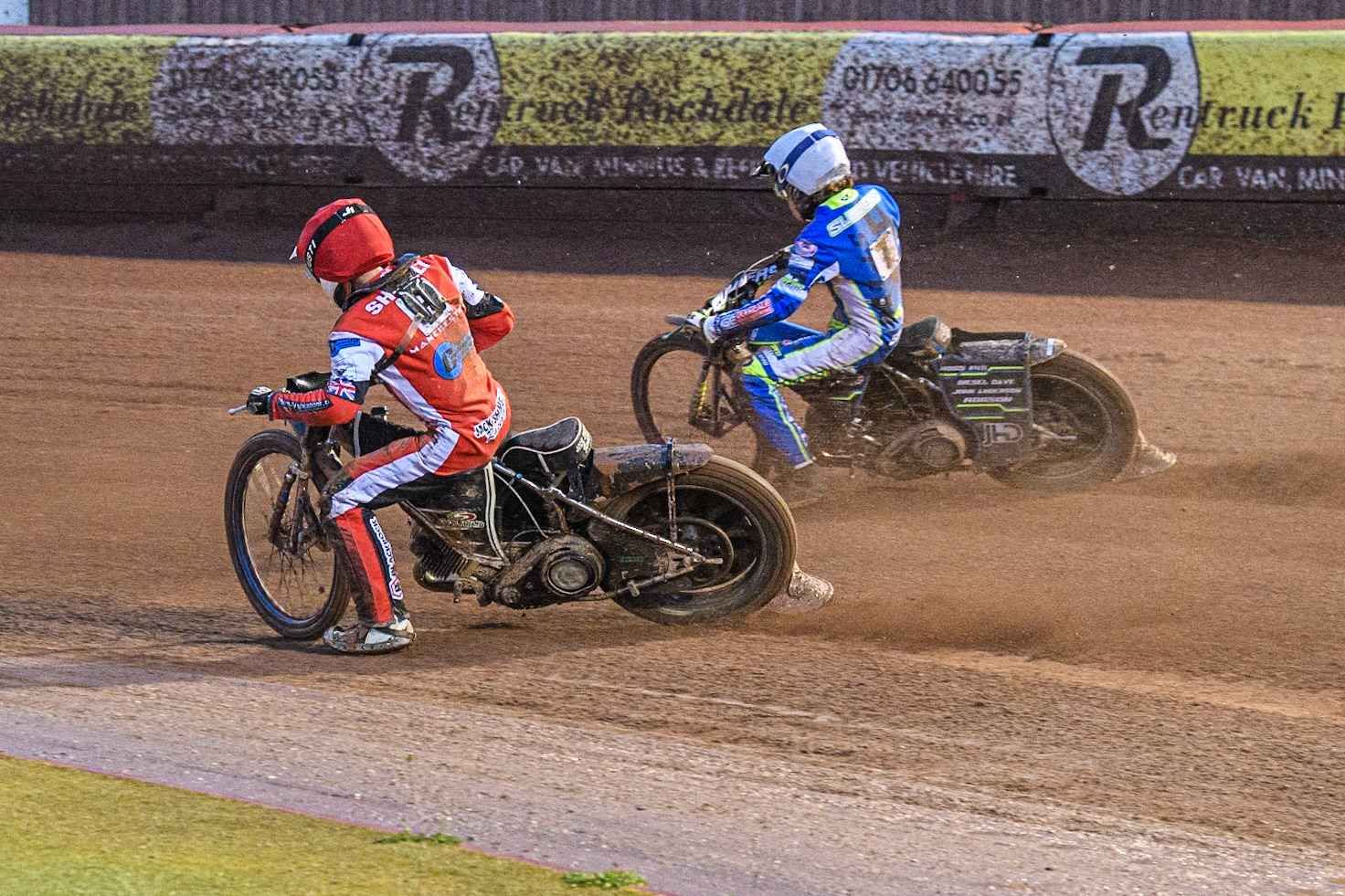 Belle Vue Colts' Jack Shimelt  in Red rides inside Oxford Chargers' Senna Summers in White during the WSRA National Development League match between Belle Vue Colts and Oxford Chargers at the National Speedway Stadium, Manchester on Friday 2nd August 2024. (Photo: Ian Charles | MI News)
