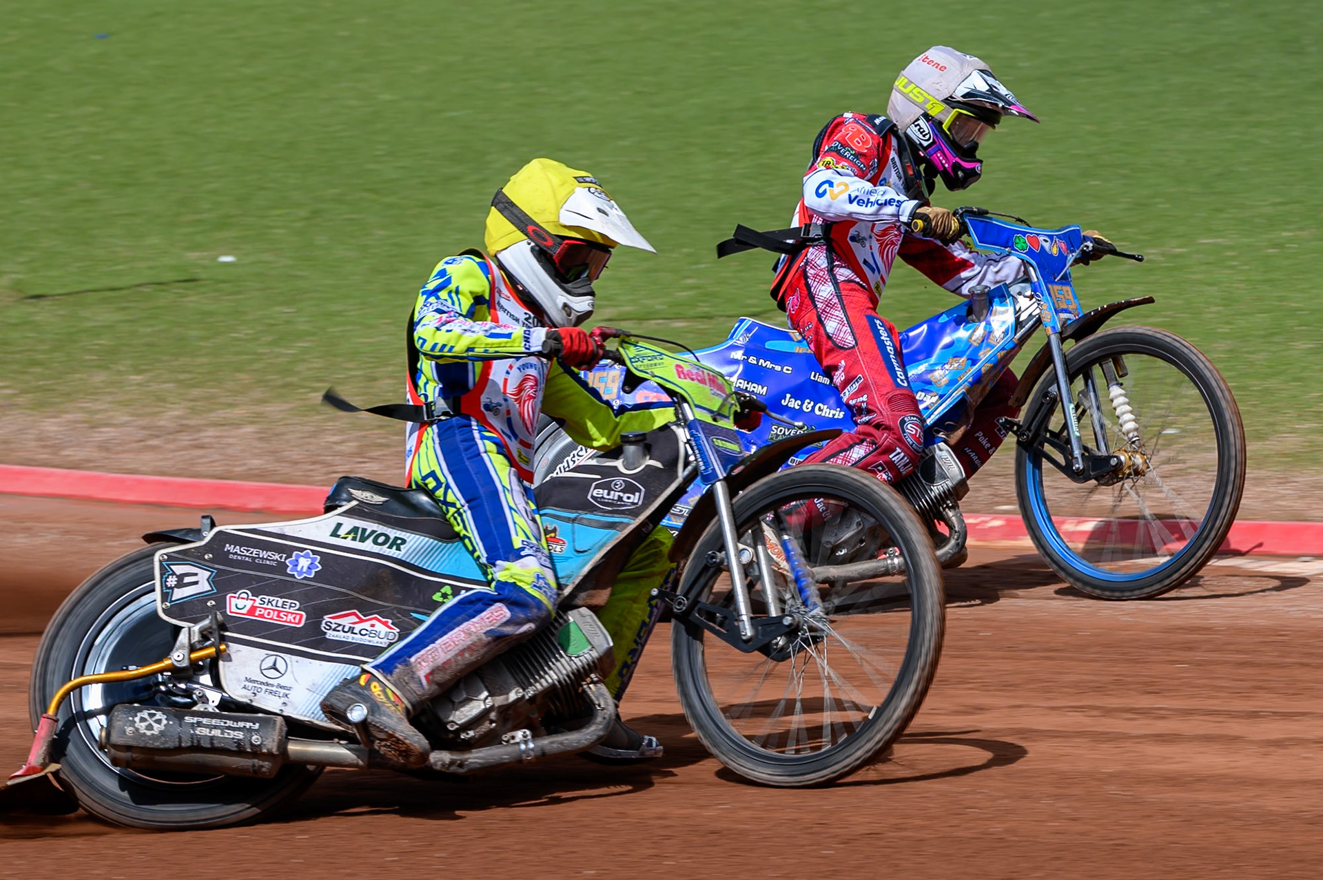 BRITISH YOUTH CHAMPIONSHIP (500cc): Harry Fletcher (23) in Yellow rides outside Stene Pijper (159) in White during the British Youth Speedway Championship at the National Speedway Stadium, Manchester on Sunday 10th May 2026. (Photo: Ian Charles | MI News)
