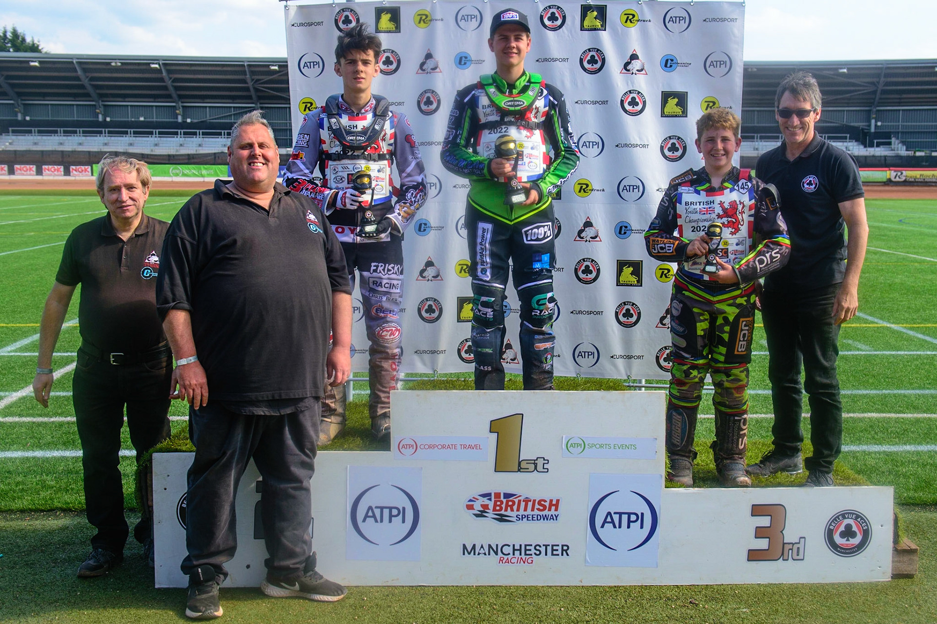 MANCHESTER, UK. JUN 3RD 250cc Rostrum: (l - r) Graham Goodwin , Steve Williams, Sonny Springer (86) (2nd), Luke Harrison (9) (Winner), William Cairns (145) (3rd) and Belle Vue Director of Speedway Mark Lemon during the British Youth Speedway Championship (Round 4)  at the National Speedway Stadium, Manchester on Friday 3rd June 2022. (Credit: Ian Charles | MI News)