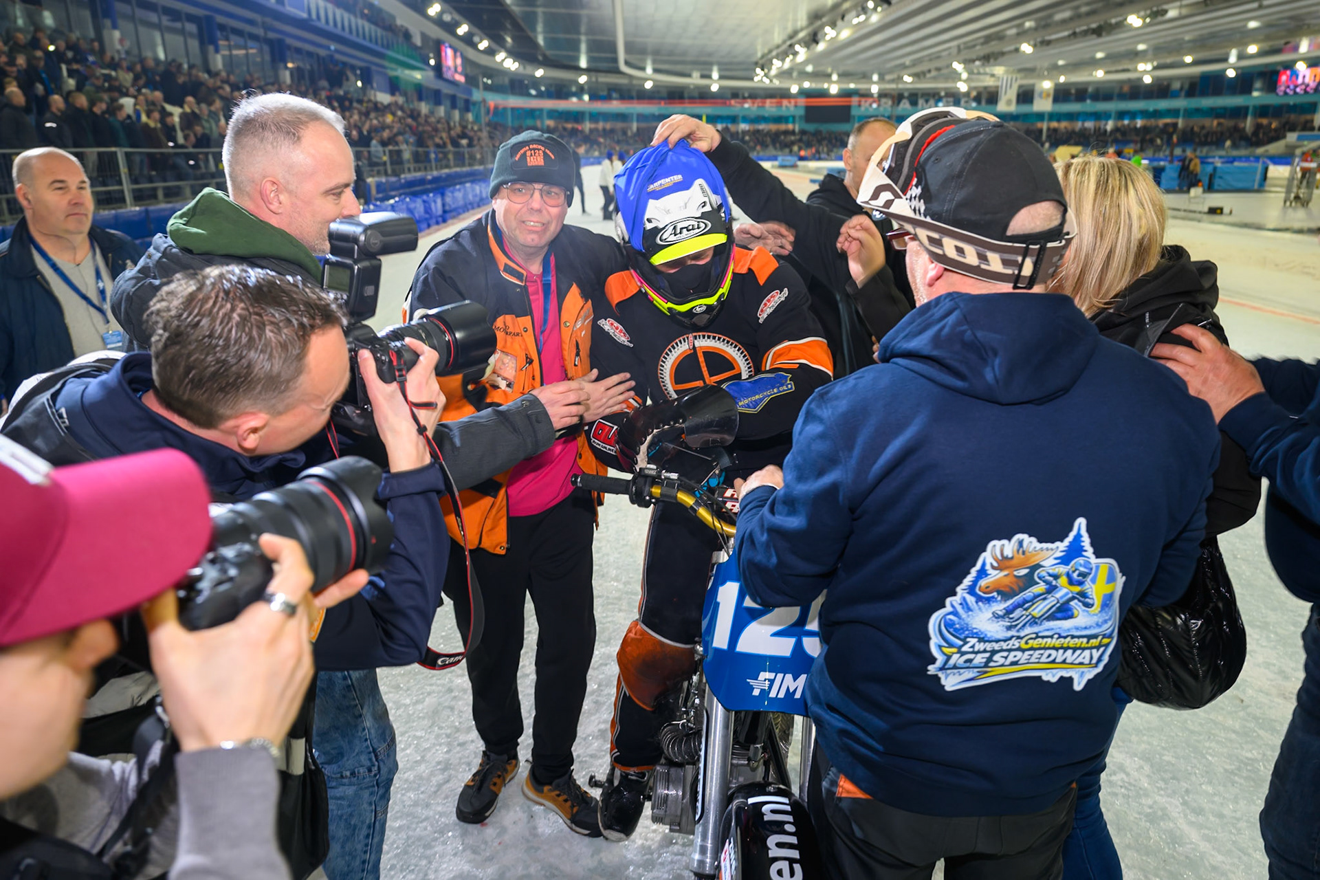 Sebastian Reitsma of The Netherlands  becomes the subject of attention by his team and the media during the ROELOF THIJS BOKAAL at Ice Rink Thialf, Heerenveen on Friday 10th April 2026.  (Photo: Ian Charles | MI News)