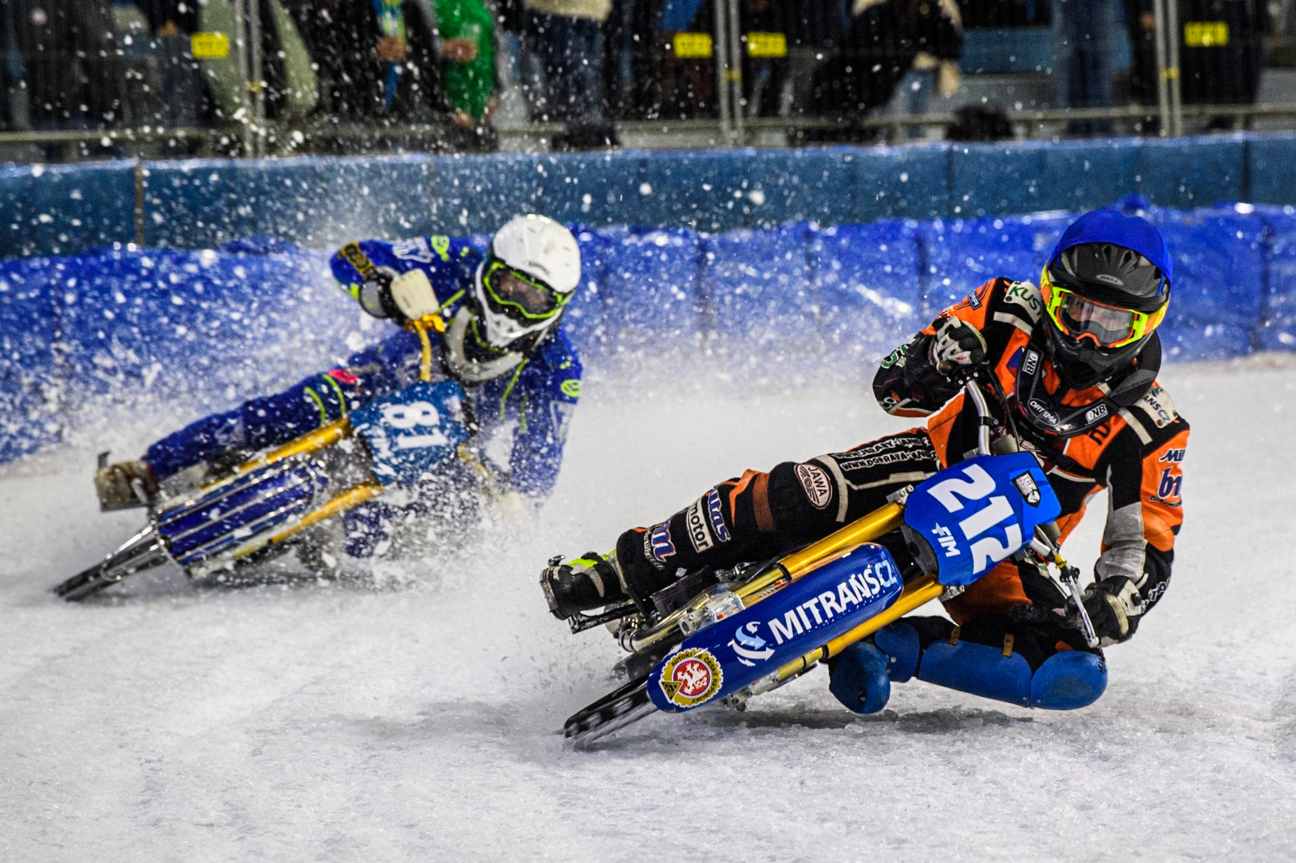 Lukas Hutla (212) of the Czech Republic leading Jimmy Olsén (81) of Sweden in White during the FIM Ice Speedway Gladiators World Championship, Final 3 at the Ice Stadium, Thialf, Heerenveen on Saturday 5th April 2025. (Photo: Ian Charles | MI News)